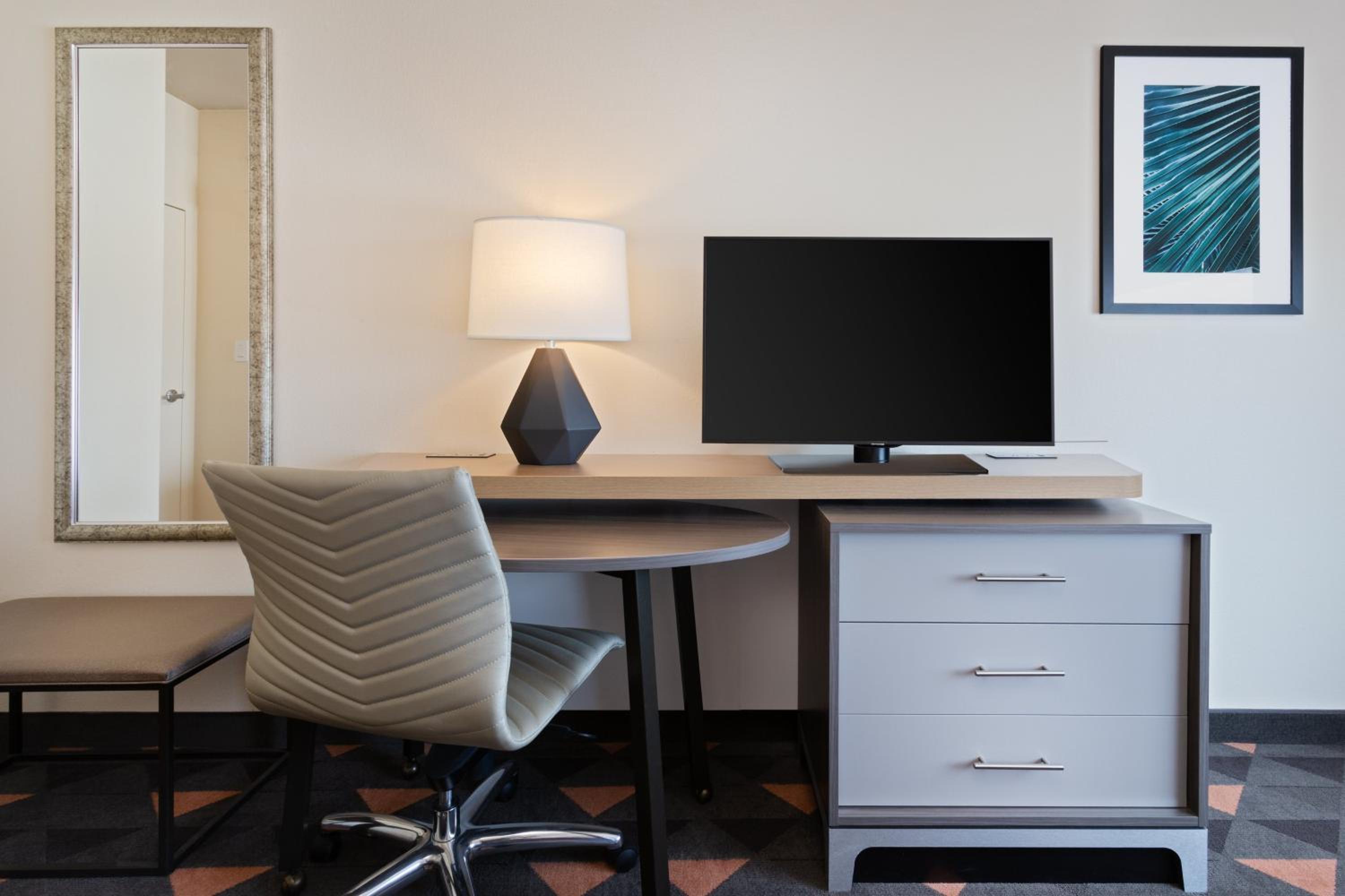 Standard King Room