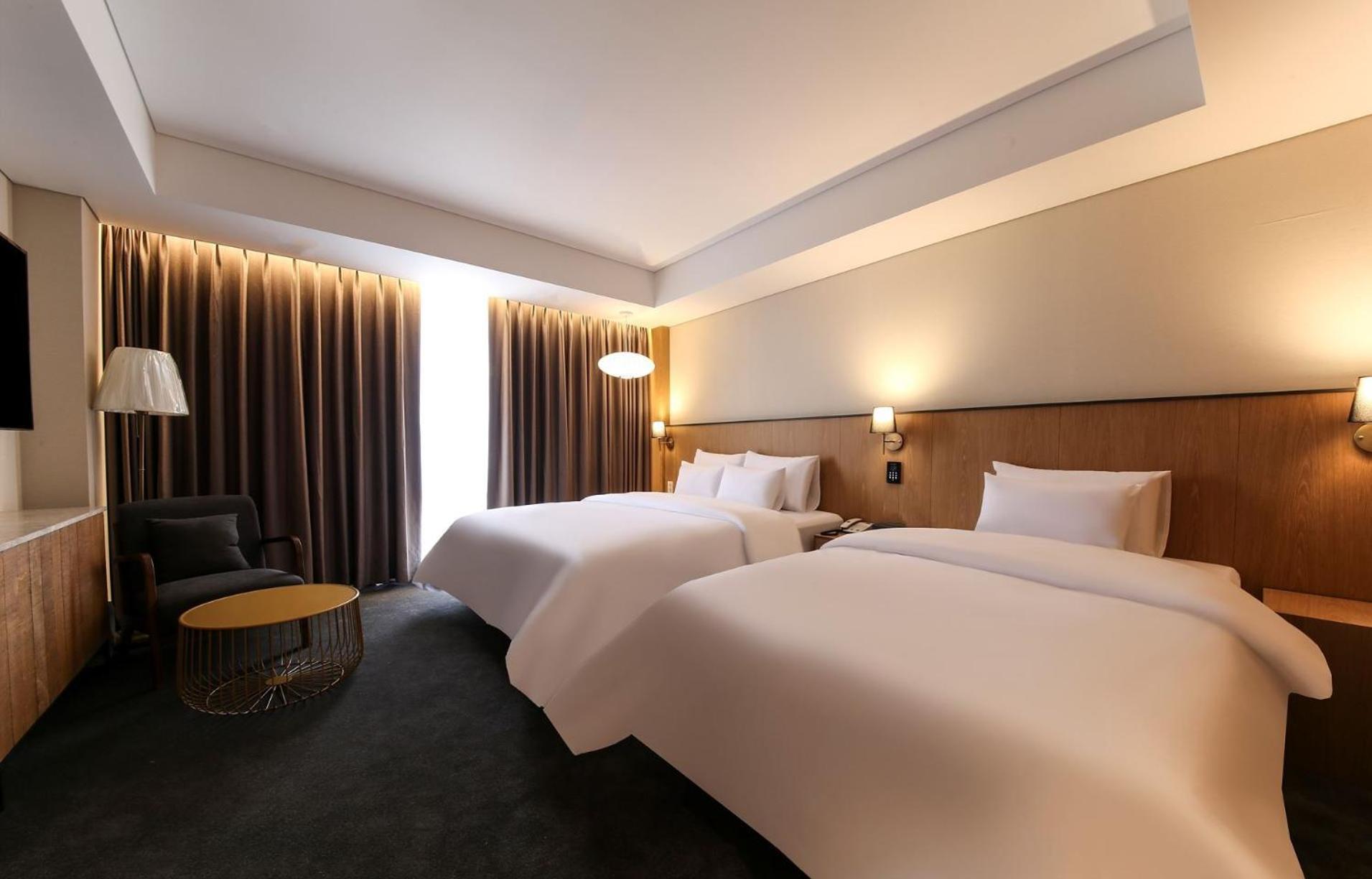 Superior Twin Room - Photo 1