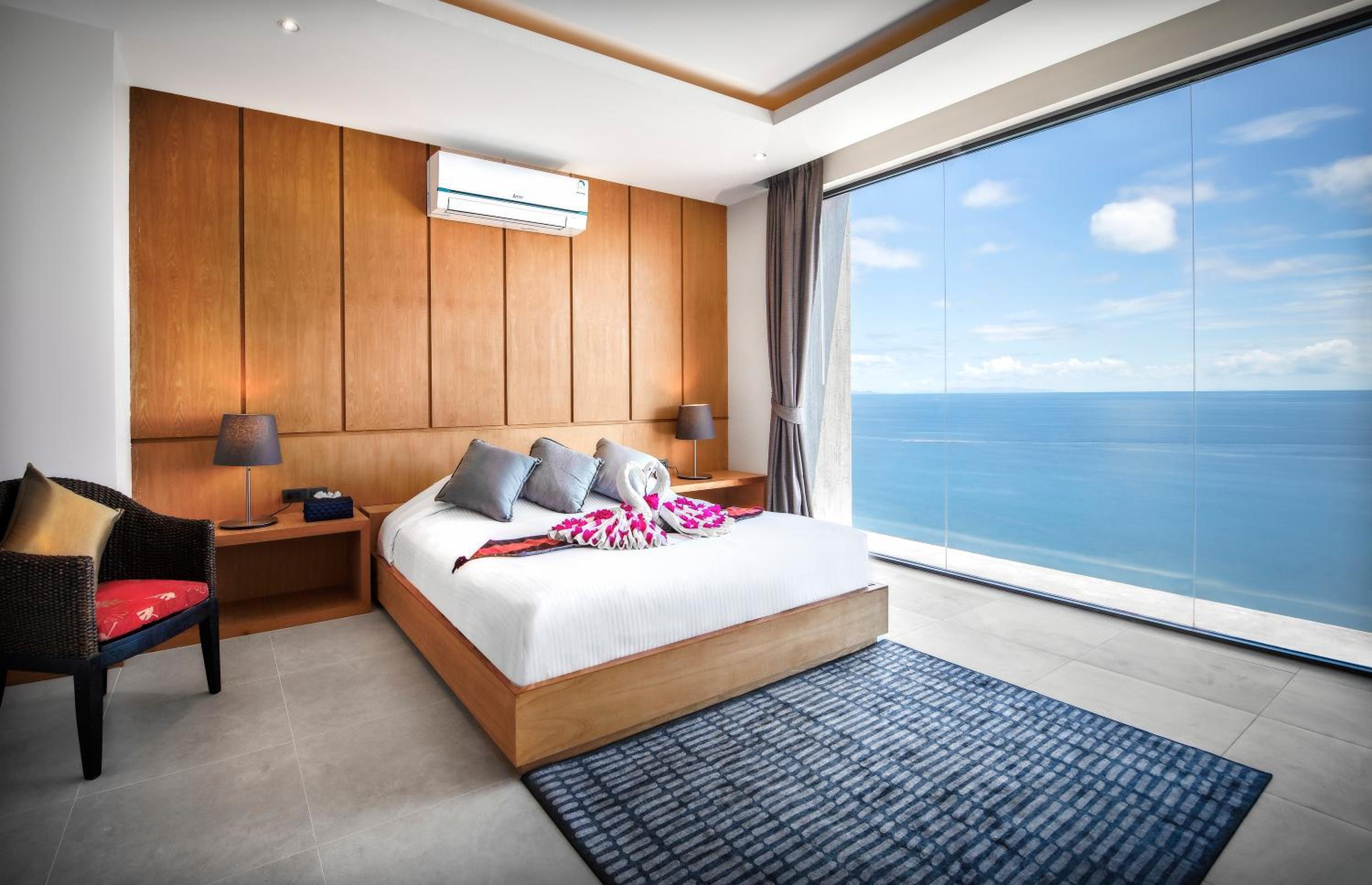 A Villa Residencial com Piscina de 2 Quartos
