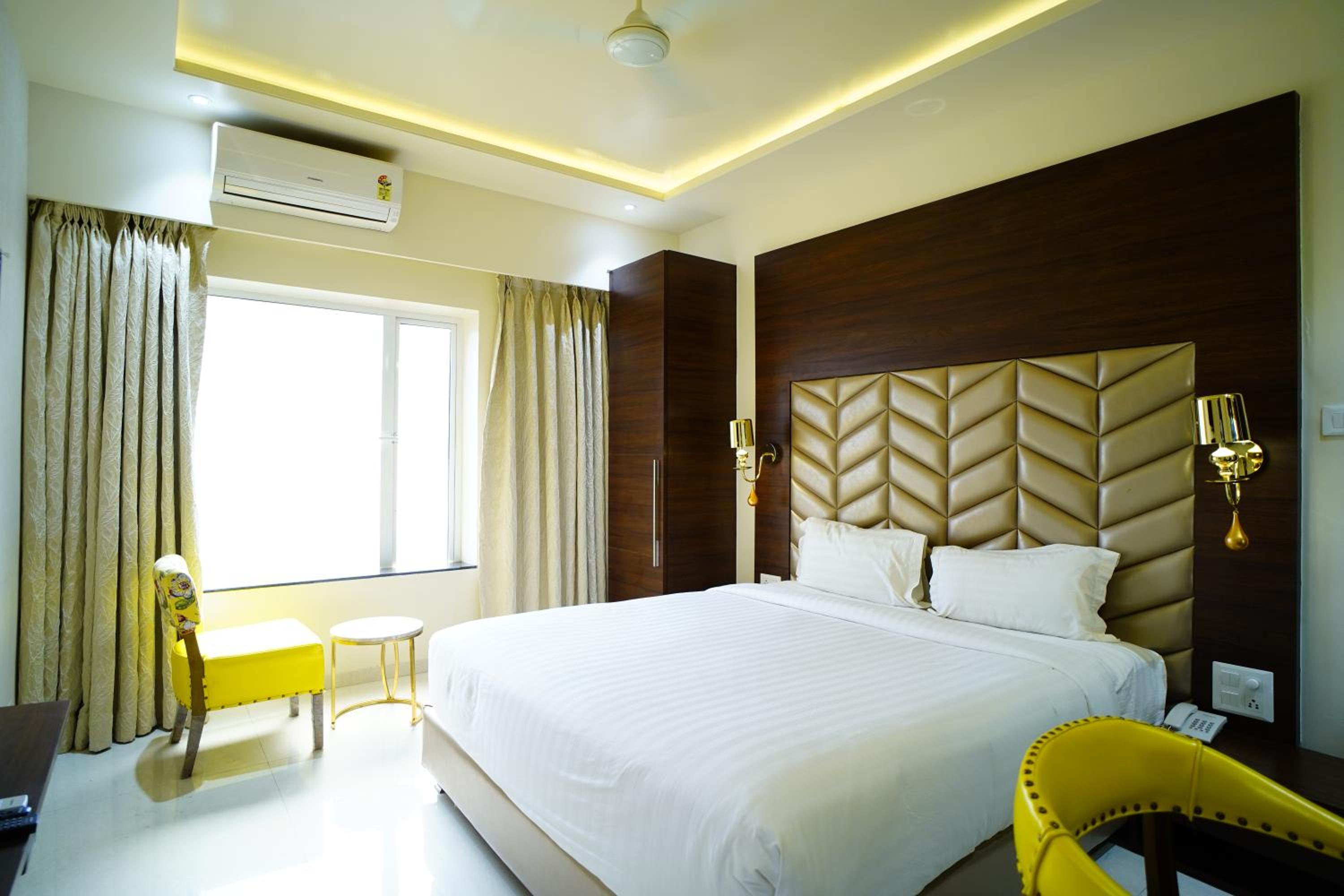 Standard Double Room - Photo 5