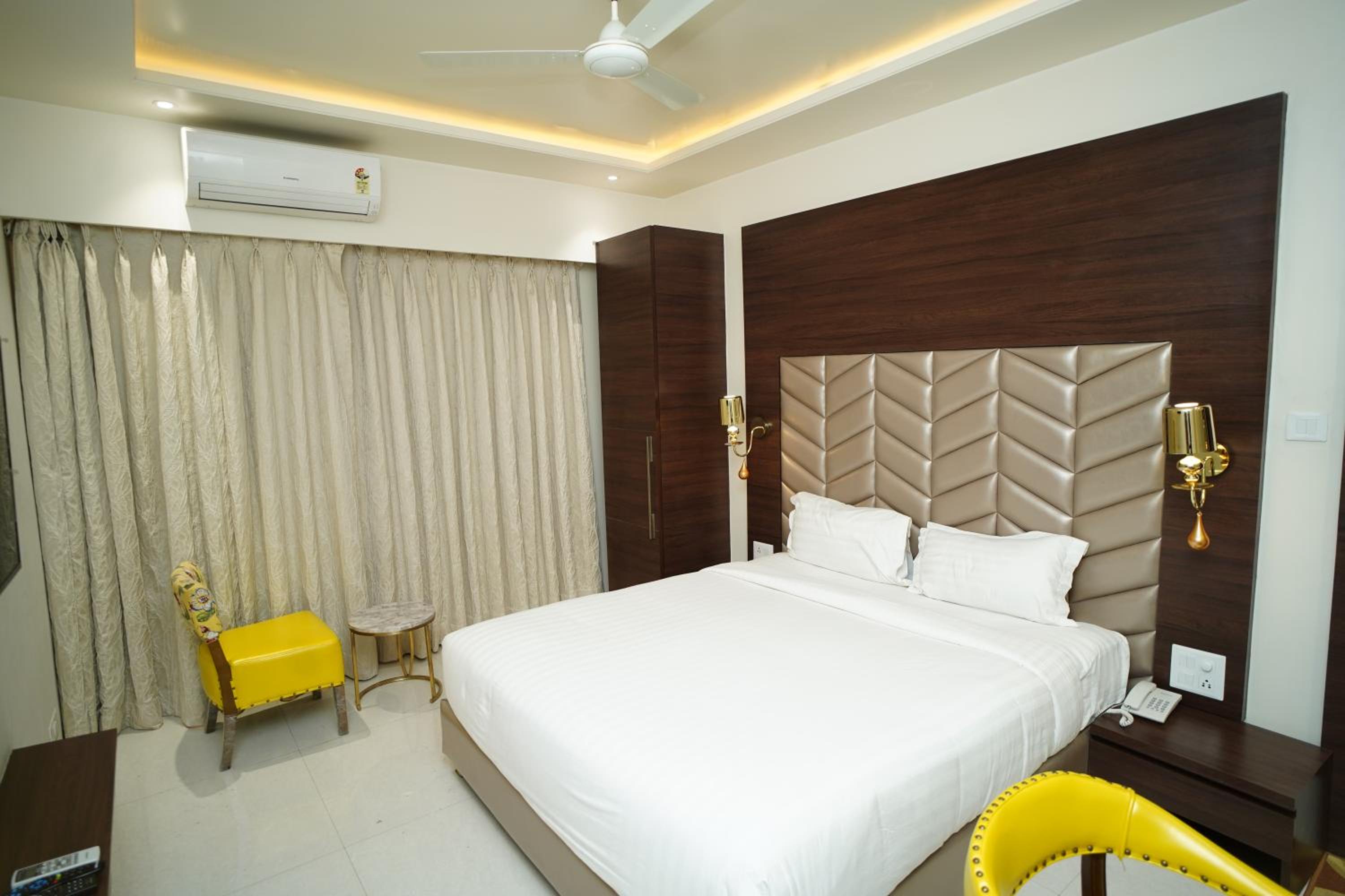 Standard Double Room - Photo 4