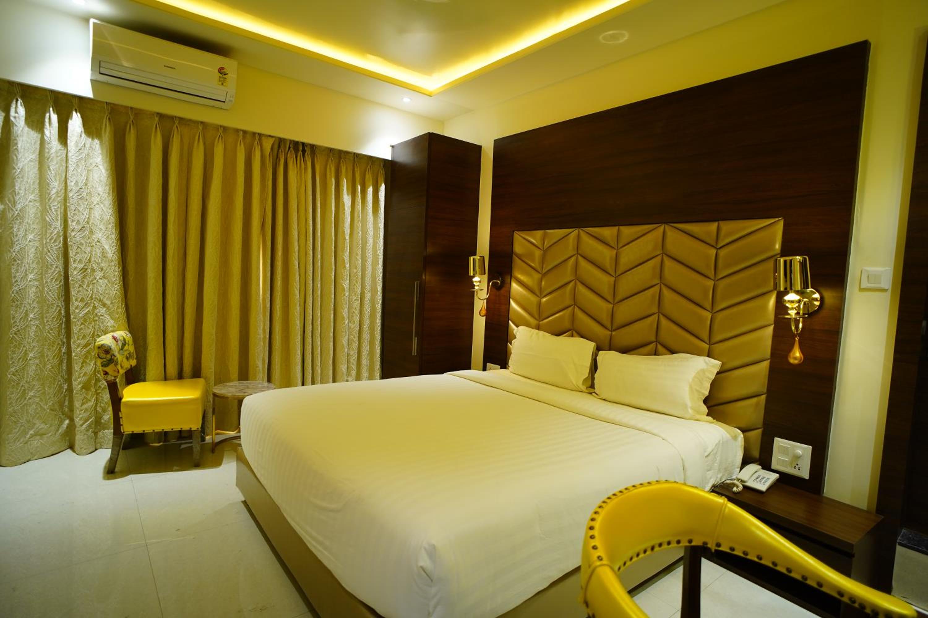 Standard Double Room - Photo 3