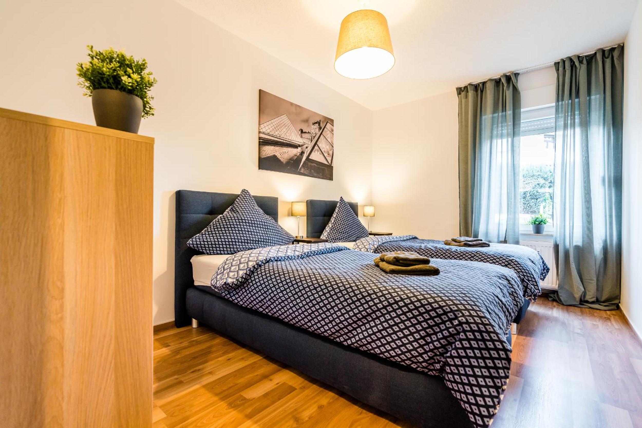 Three-Bedroom Apartment with Balcony photo 1