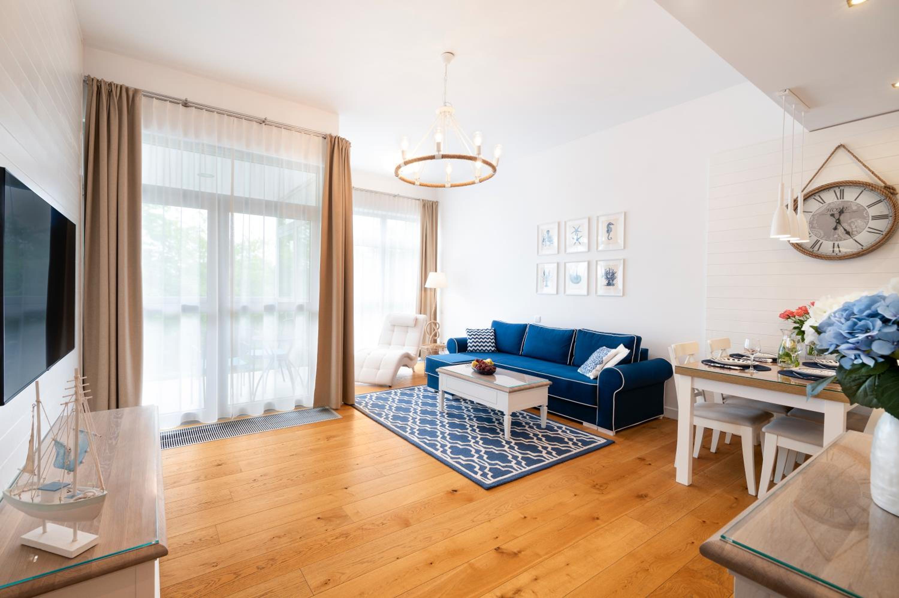 One-Bedroom Apartment Deluxe III
