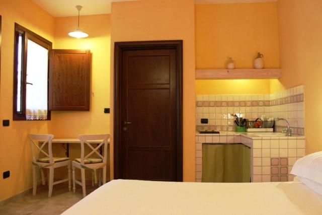 Double Room with Patio photo 1