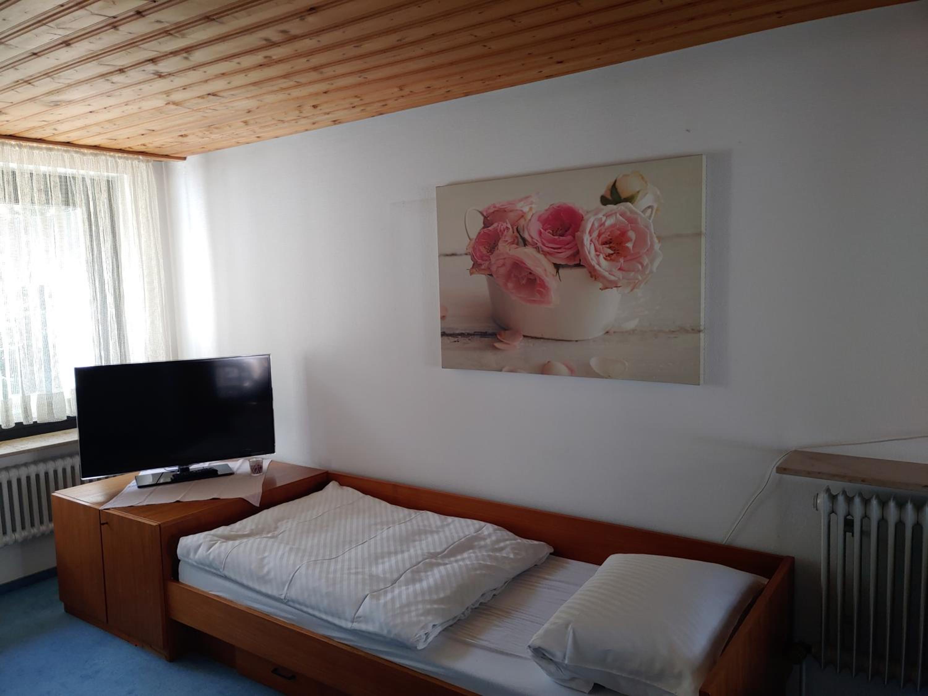 Family Room (4 Adults) - Photo 3