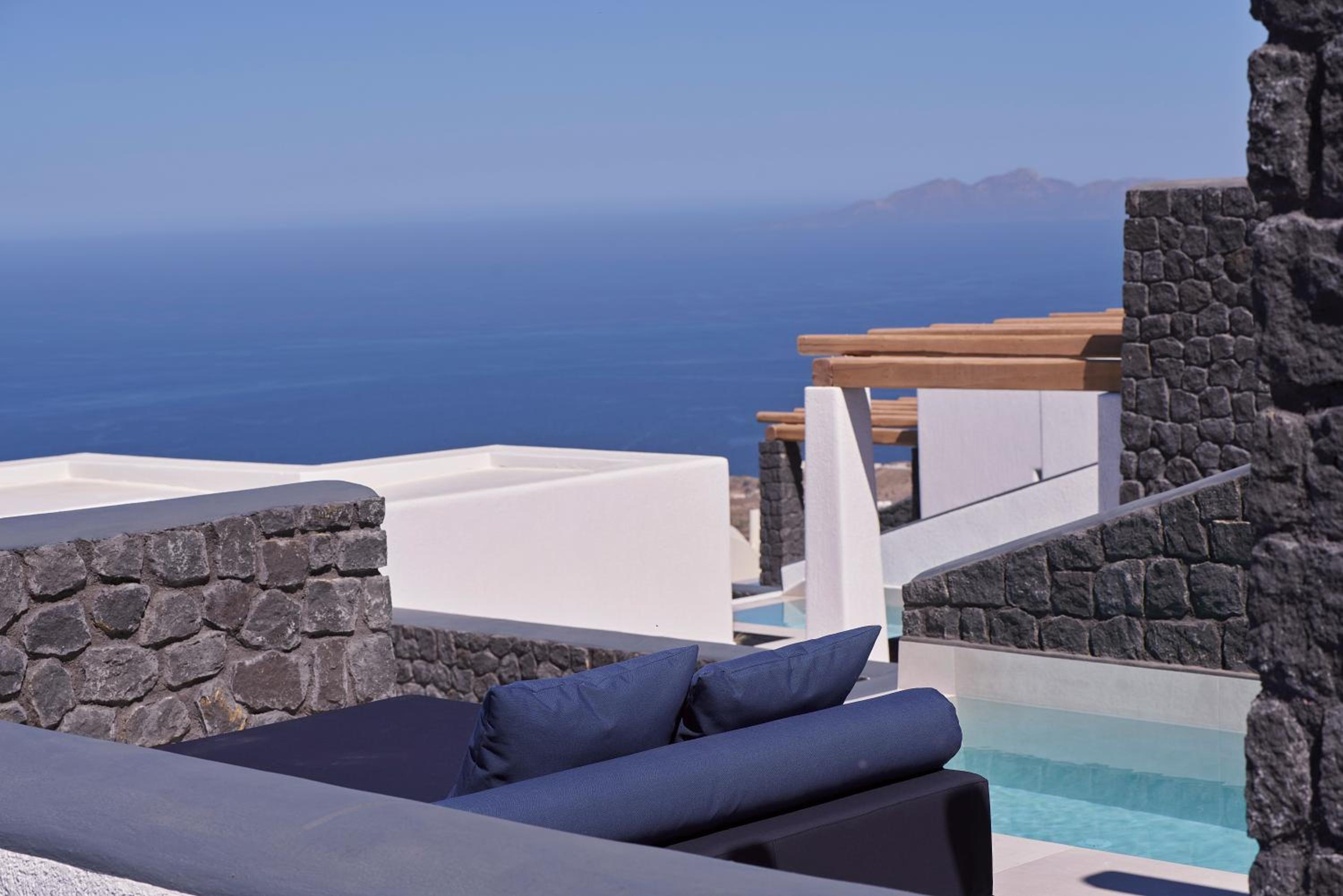Junior Suite with Infinity Pool and Sea View - Photo 7