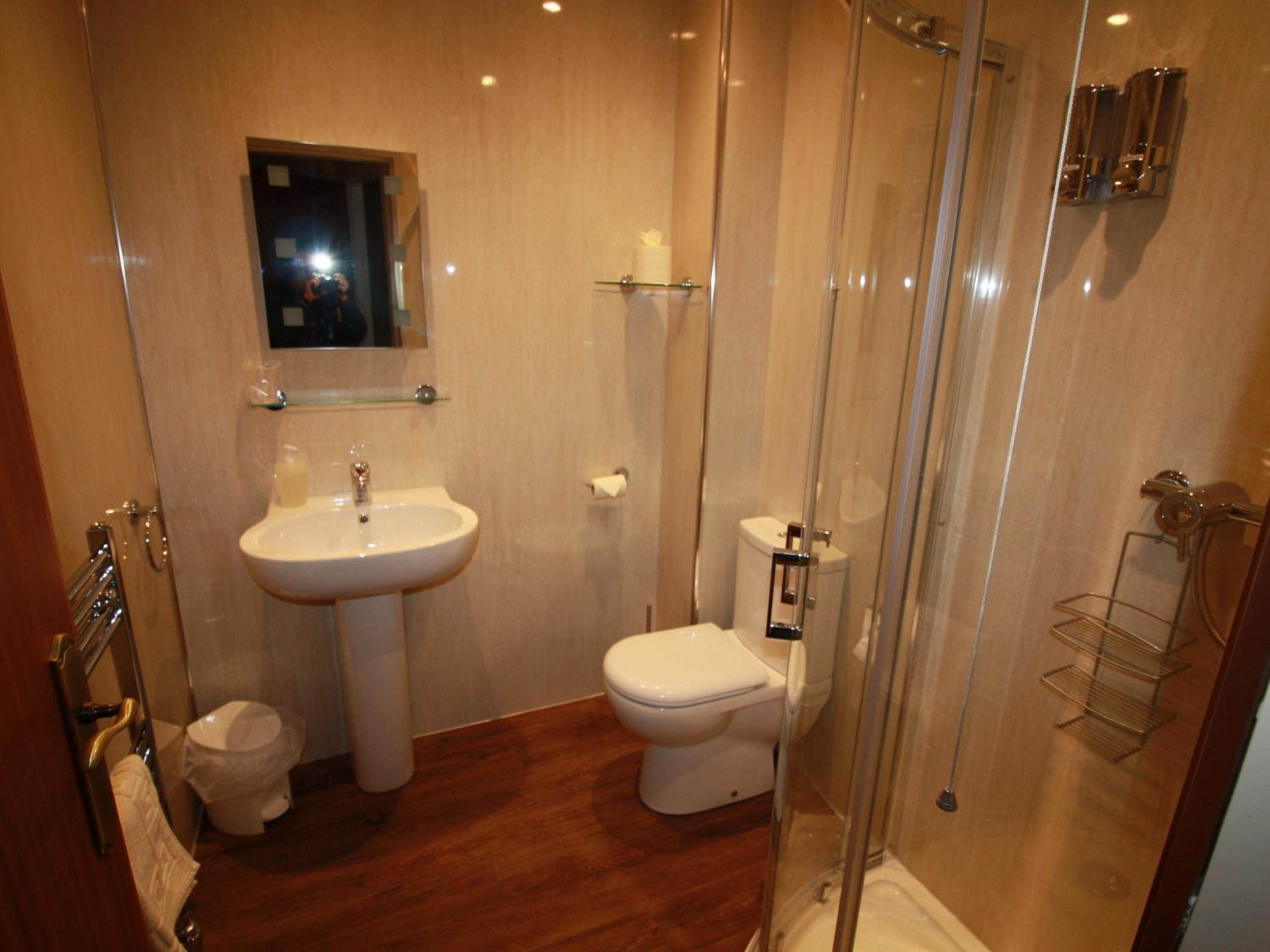 Double Room with Private Bathroom photo 3
