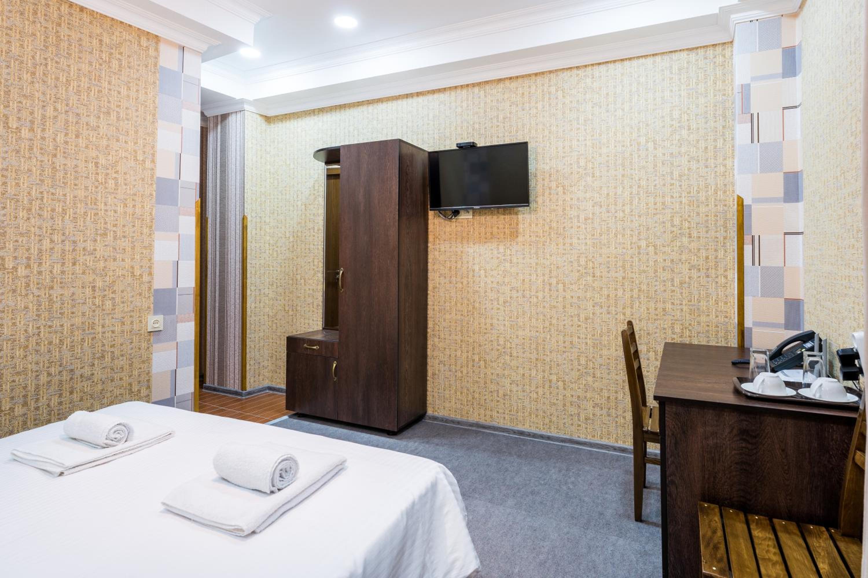 Economy Double Room
