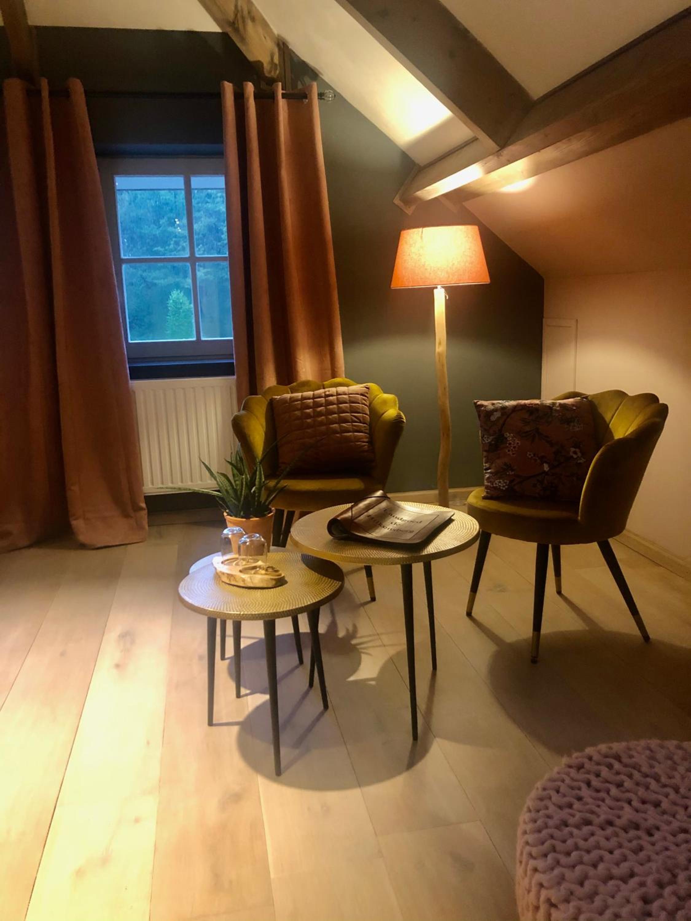 Large Double Room photo 2