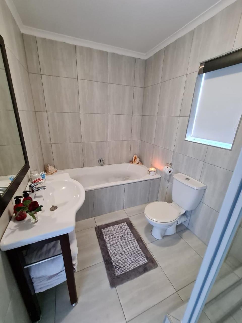 Apartment - Split Level - Photo 21