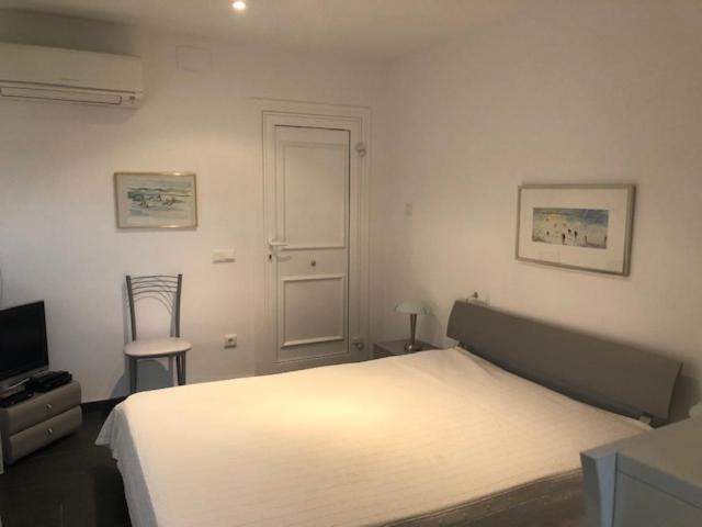 Villa photo 2