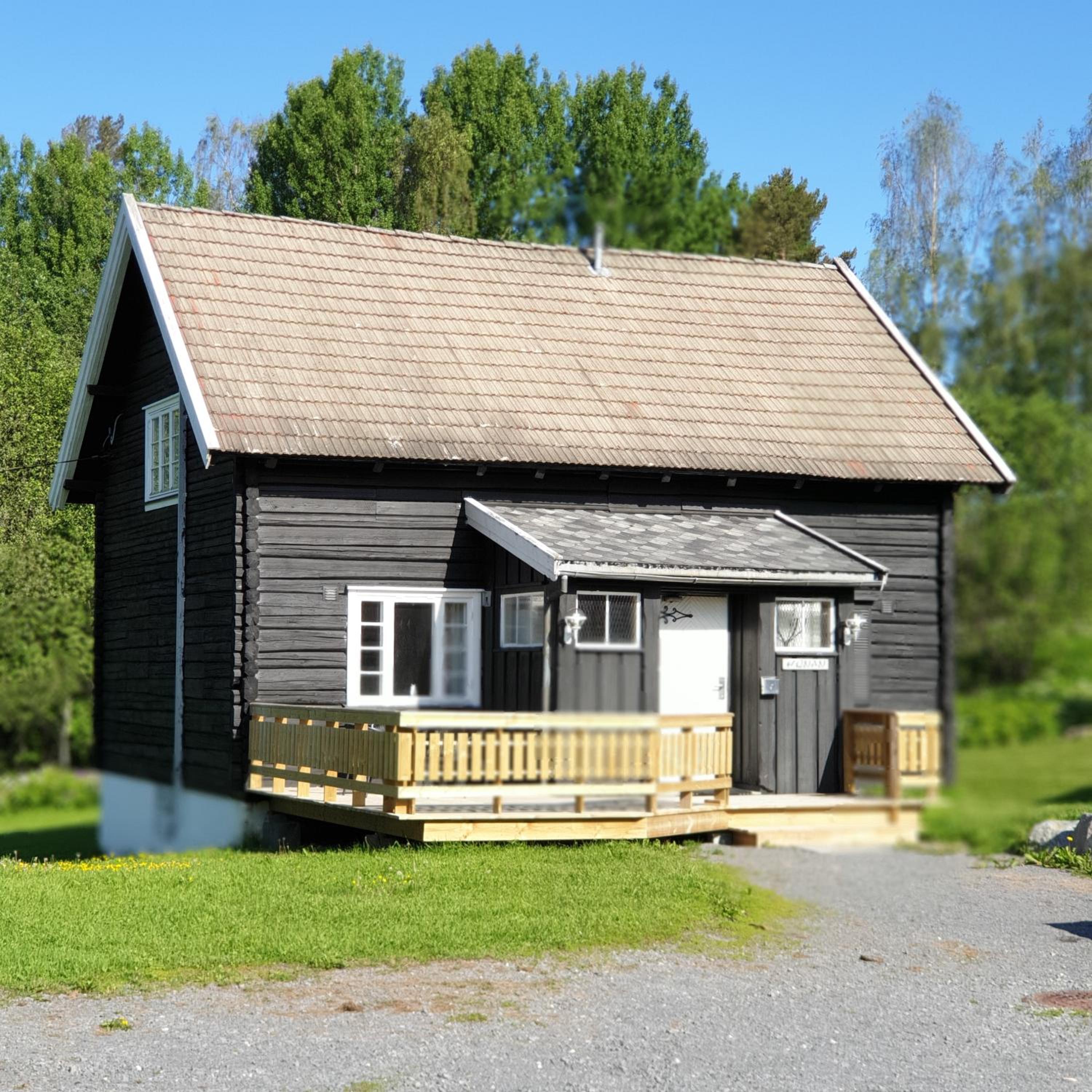 Three-Bedroom House - Photo 19