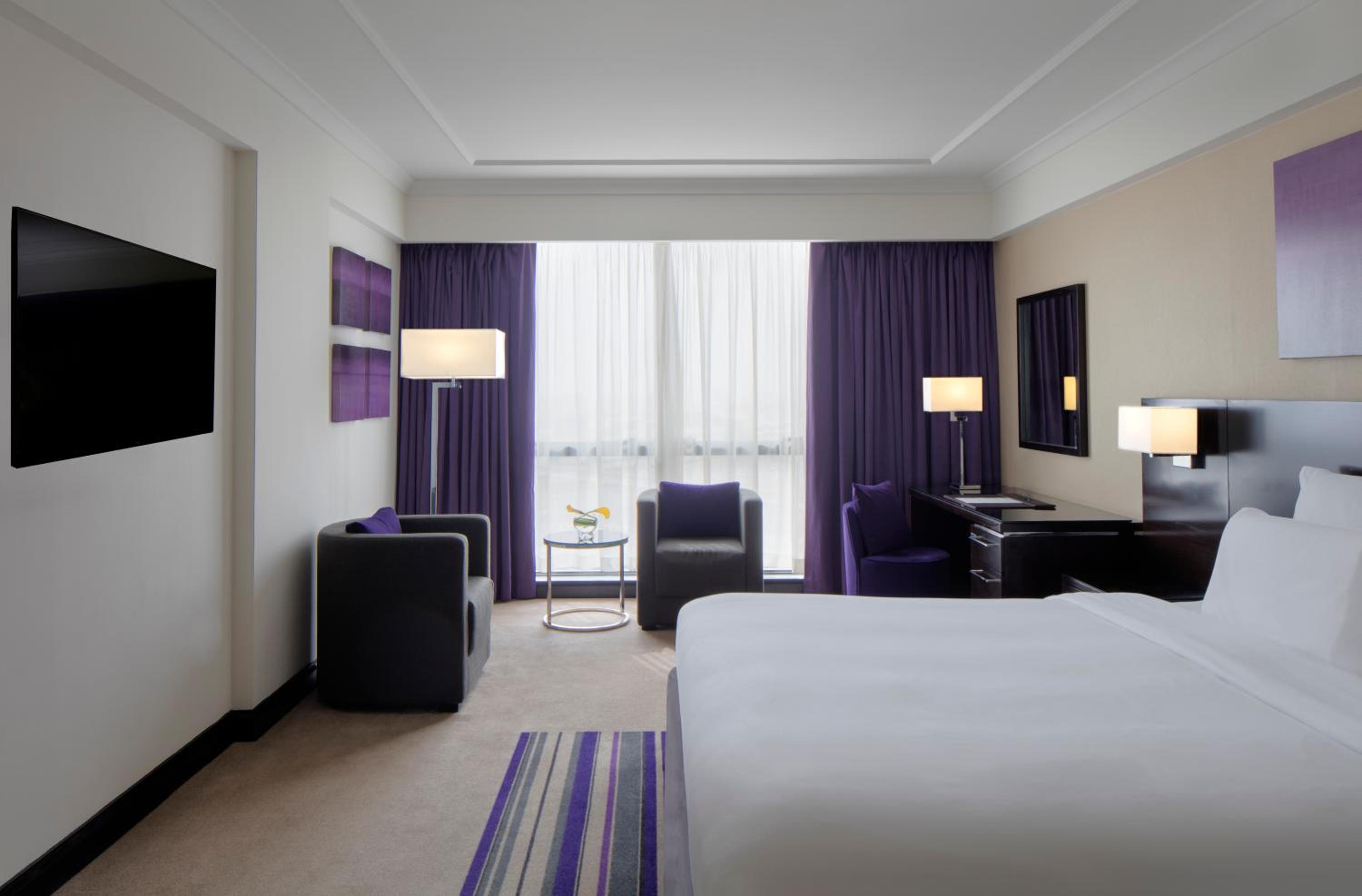 Executive King Suite photo 2