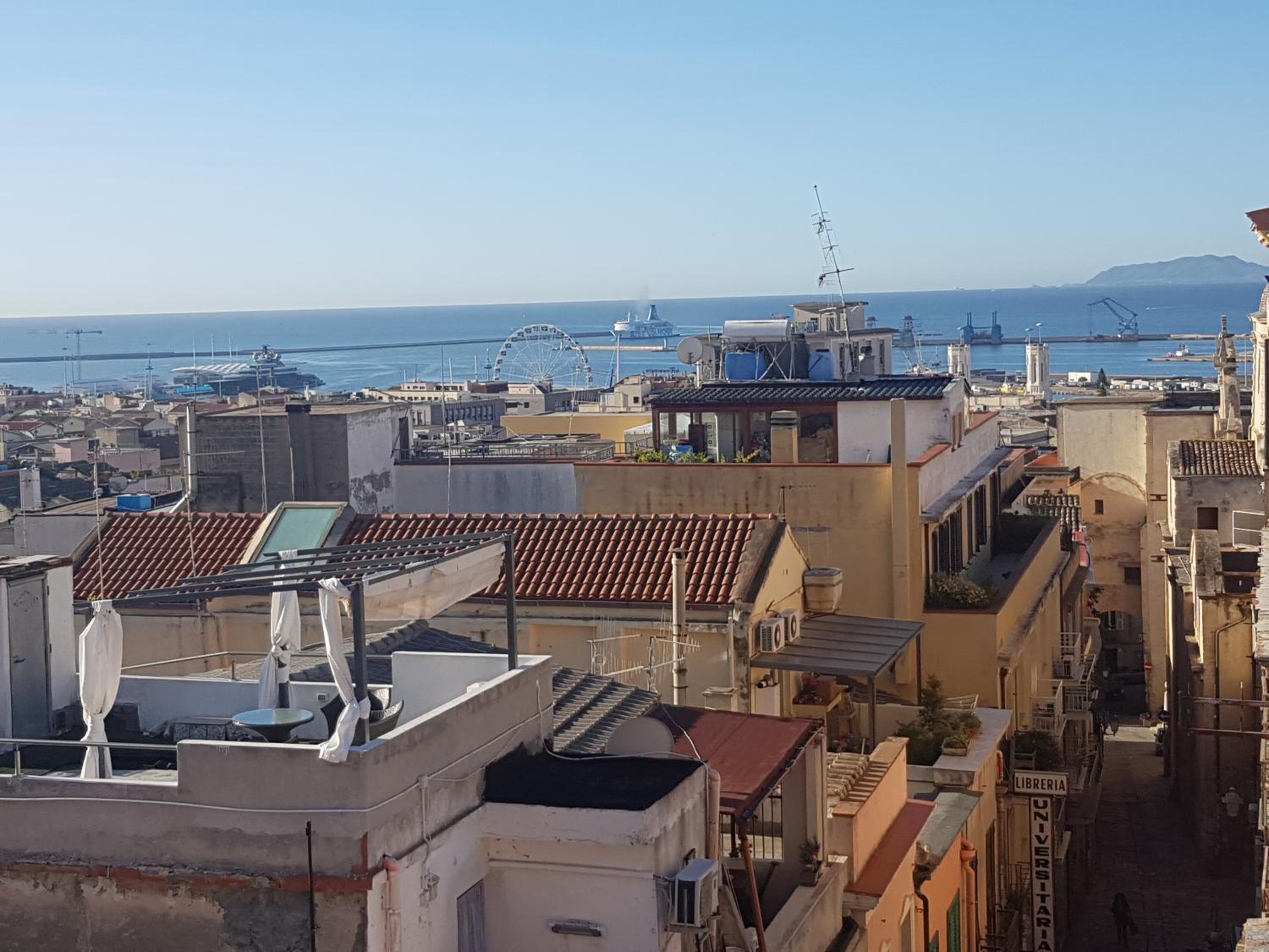 King Room with Sea View - Photo 10