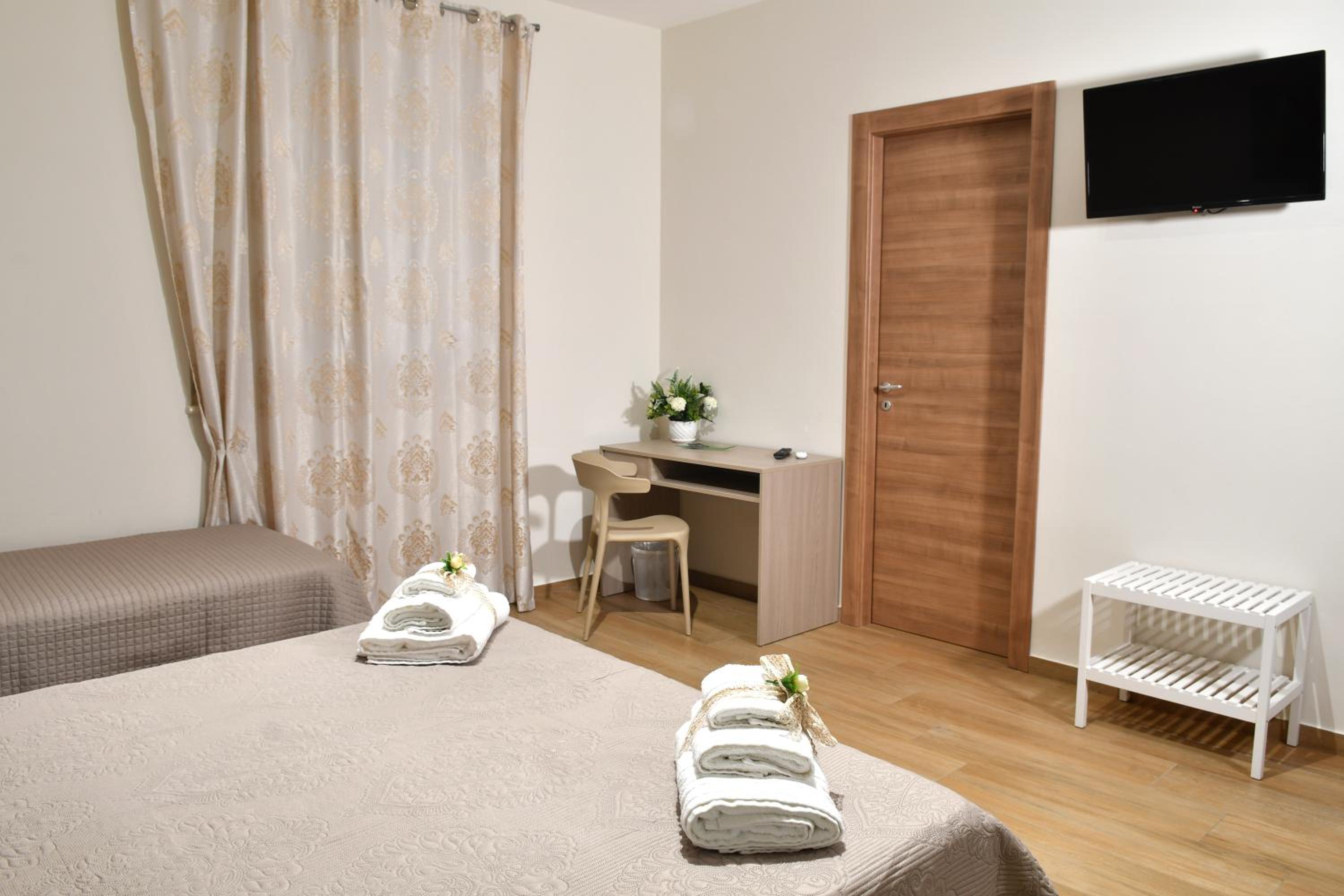 Triple Room - Photo 3