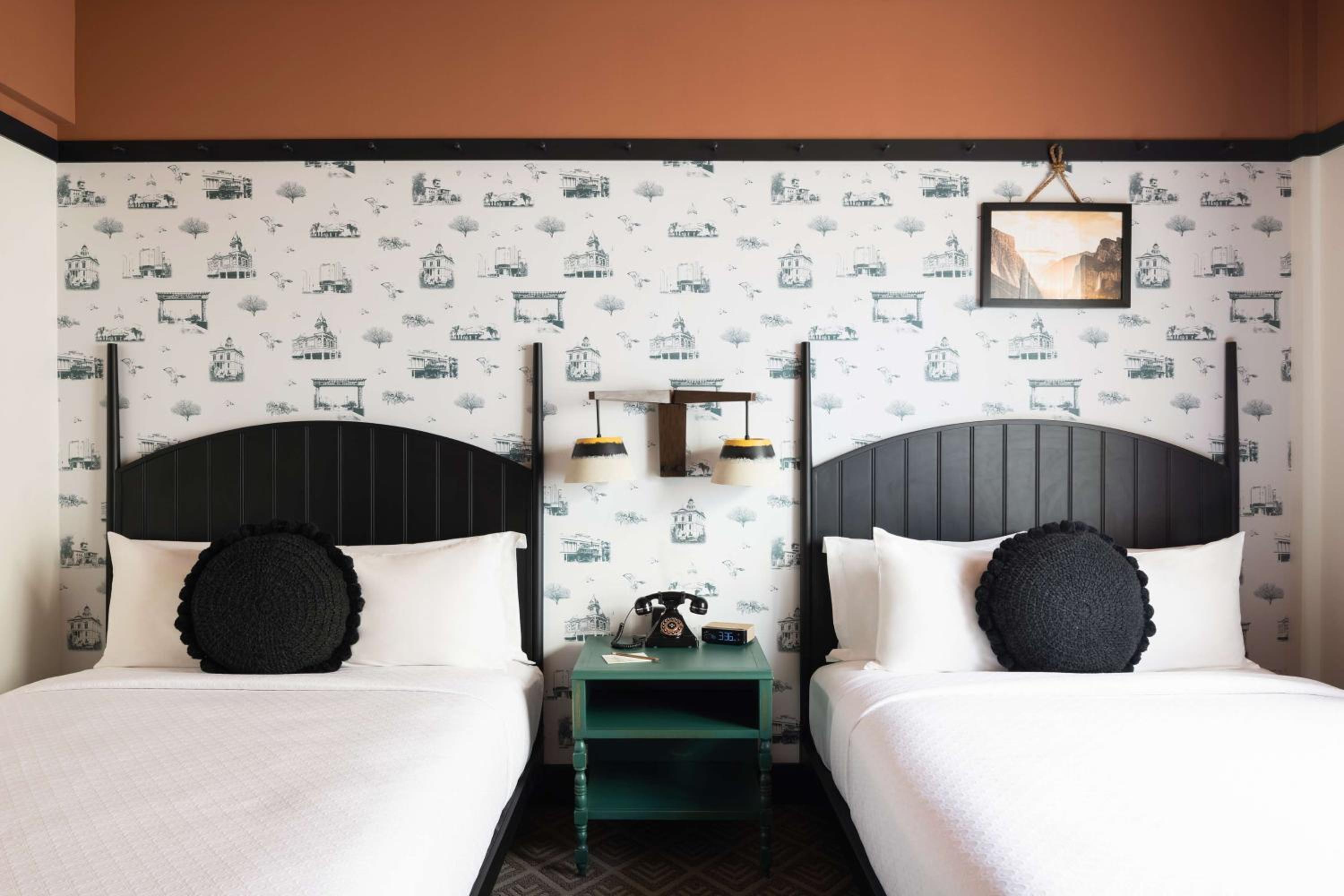 Deluxe Queen Room with Two Queen Beds
