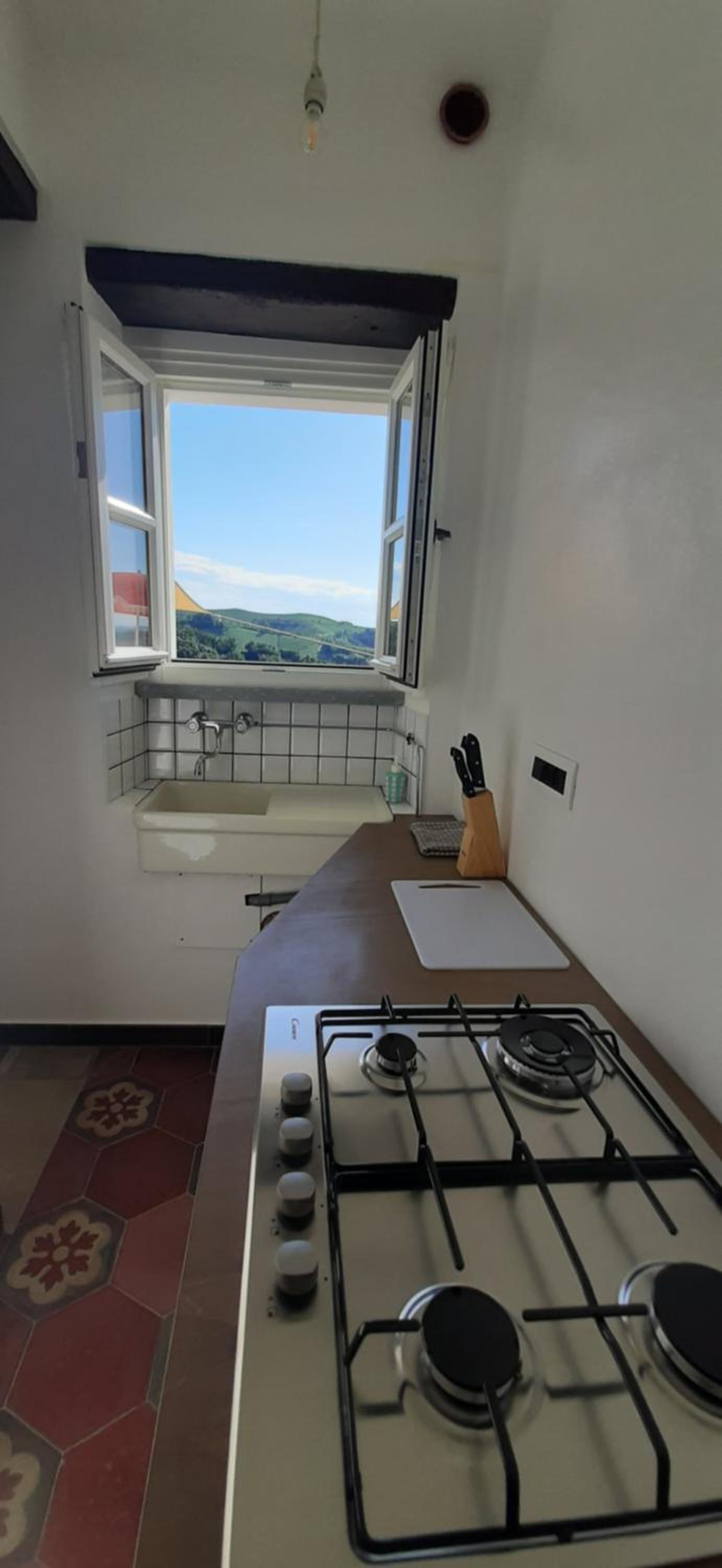 Deluxe Double Room with Shower - Photo 5