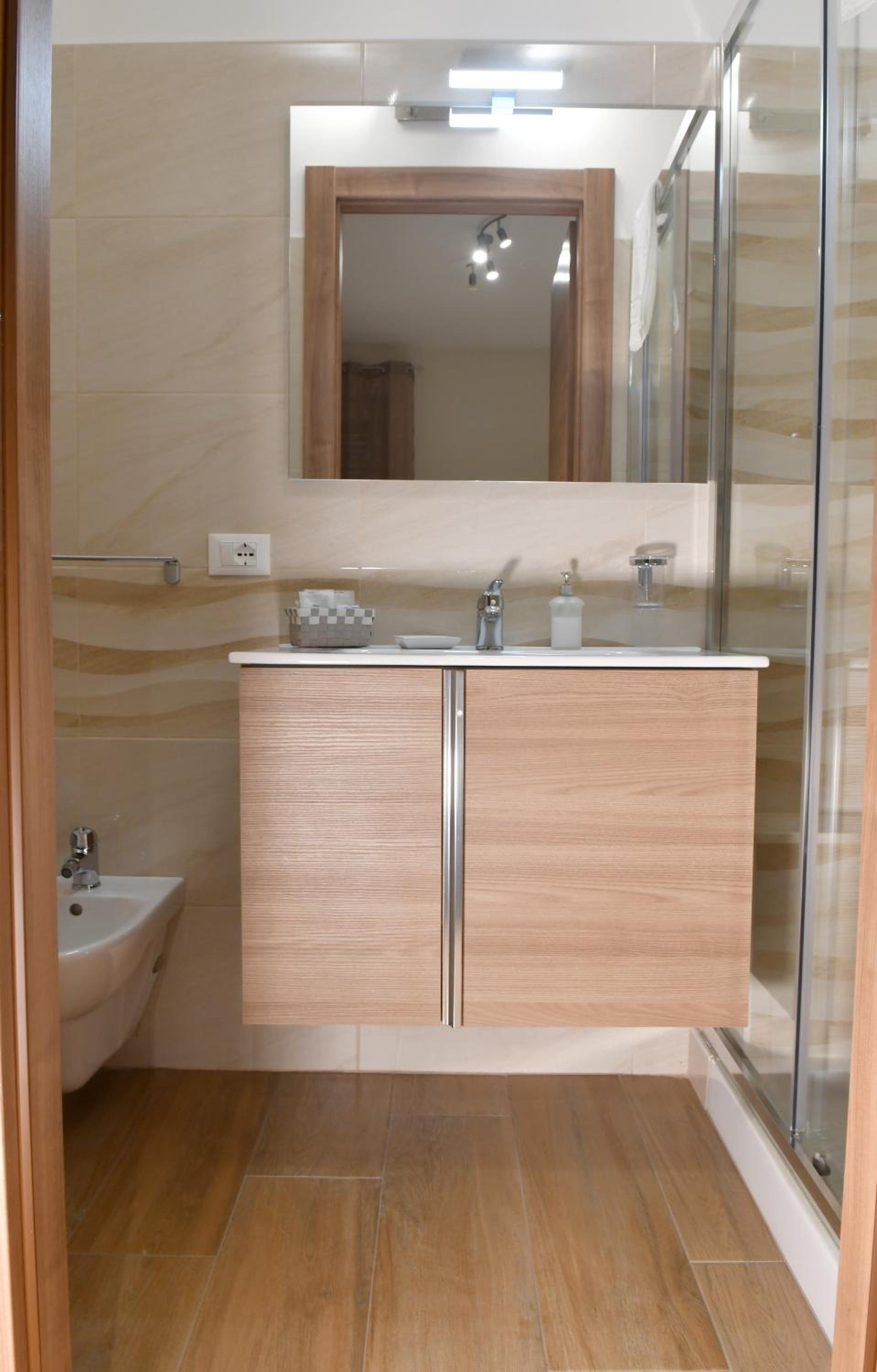 Quadruple Room - Photo 4