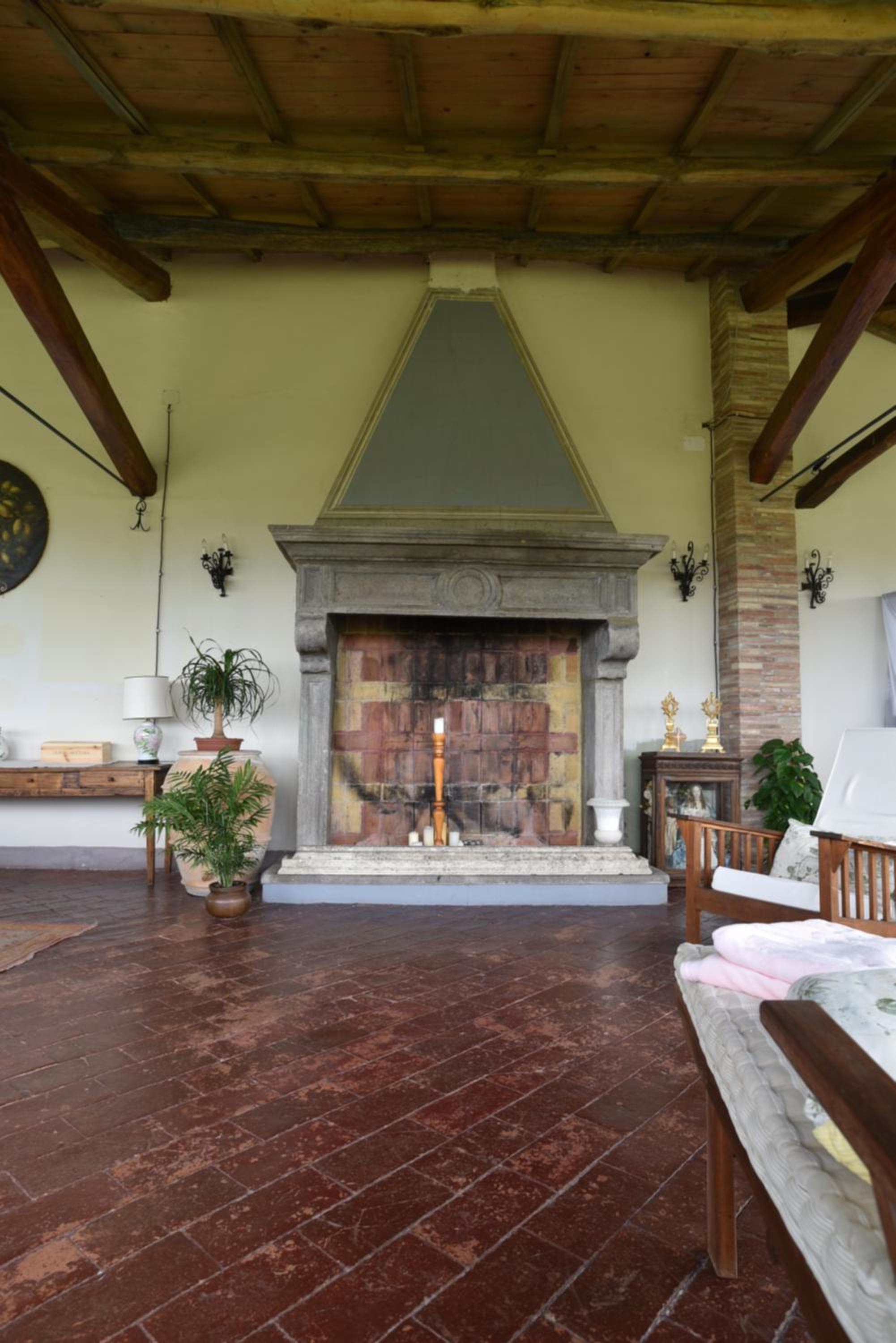 Deluxe King Suite - Photo 18