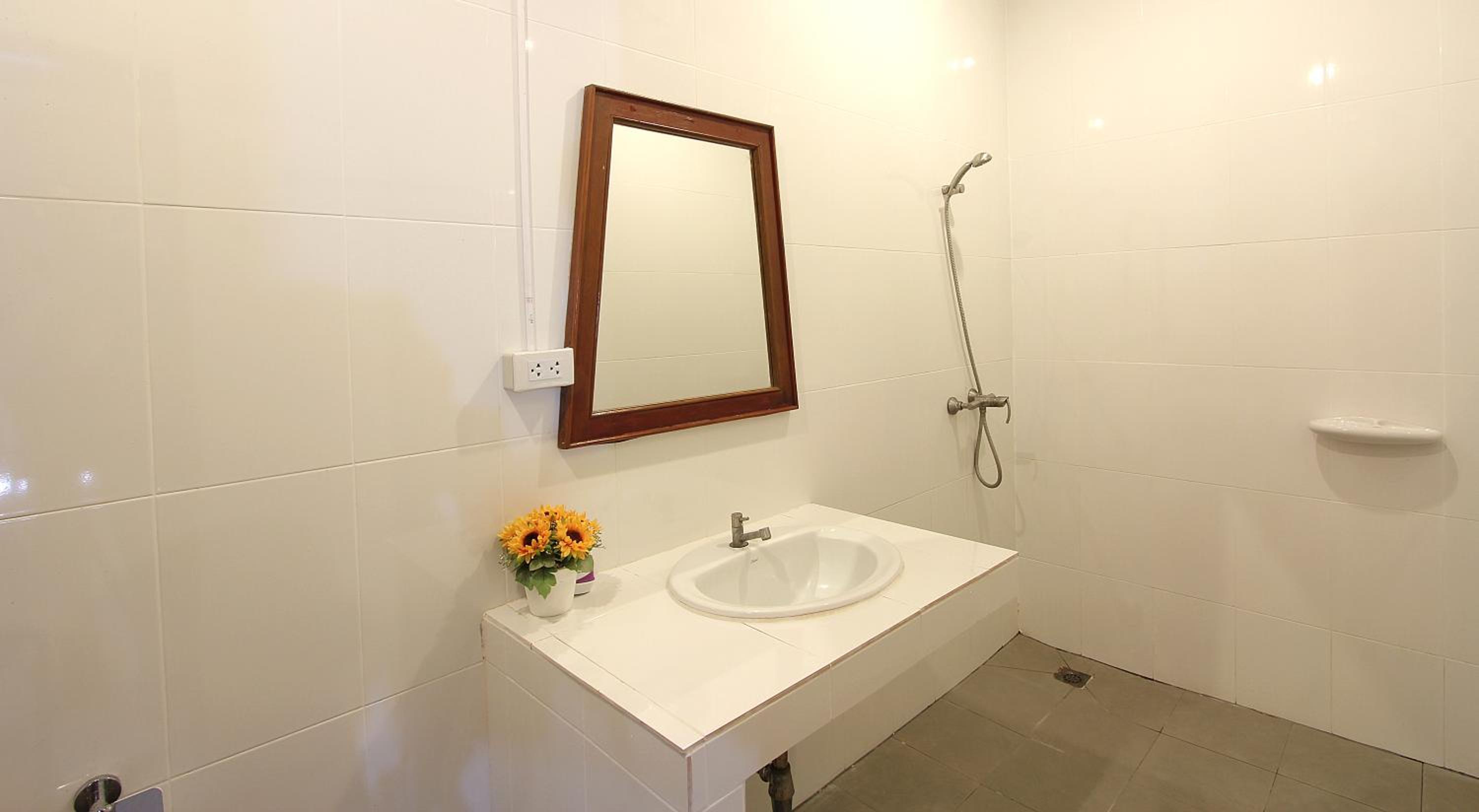Standard Twin Room photo 2