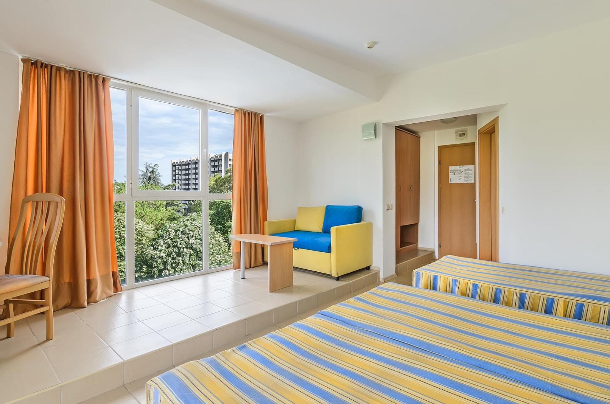 Triple Room with Balcony  photo 2