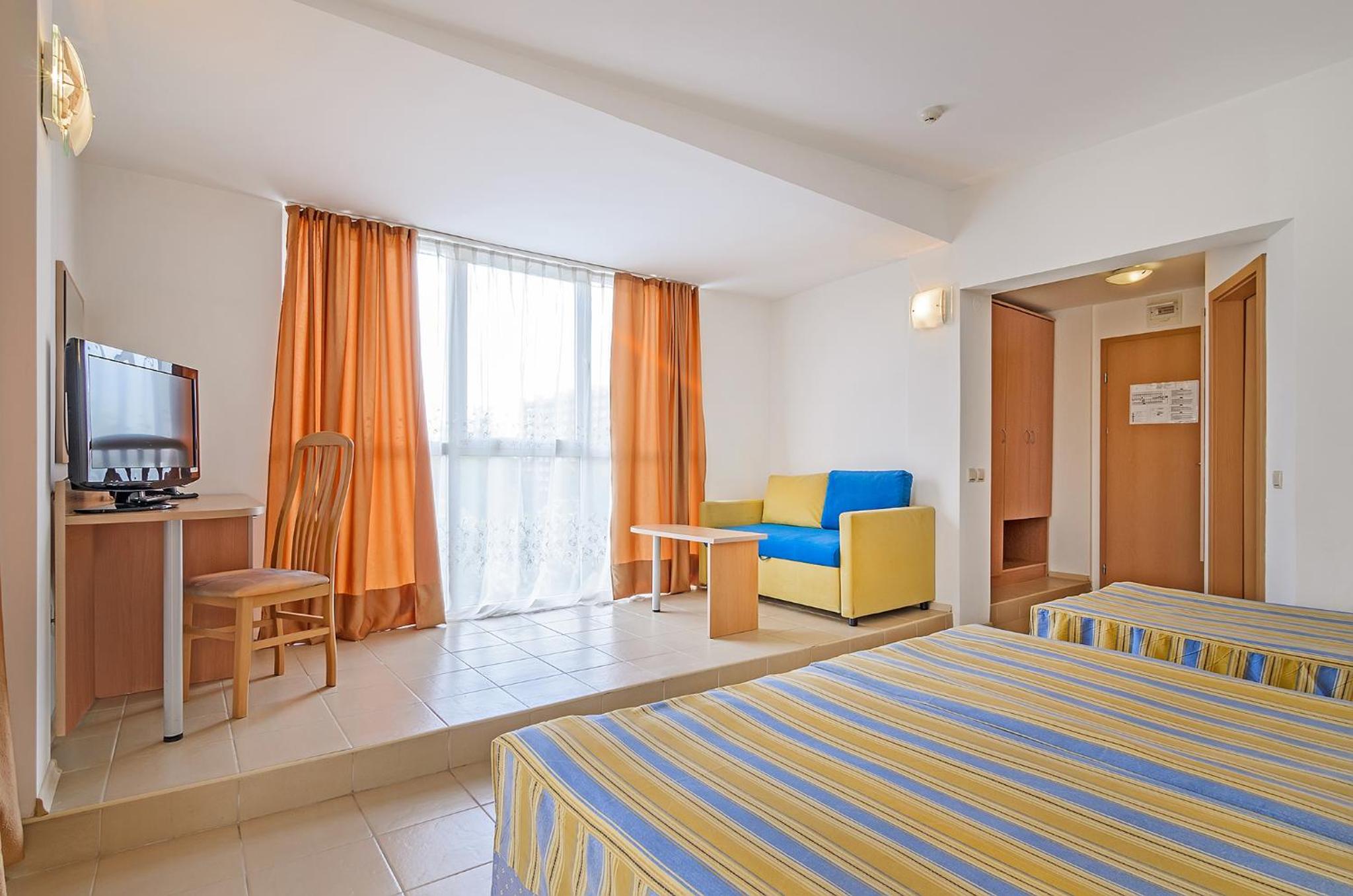Triple Room with Balcony  photo 3