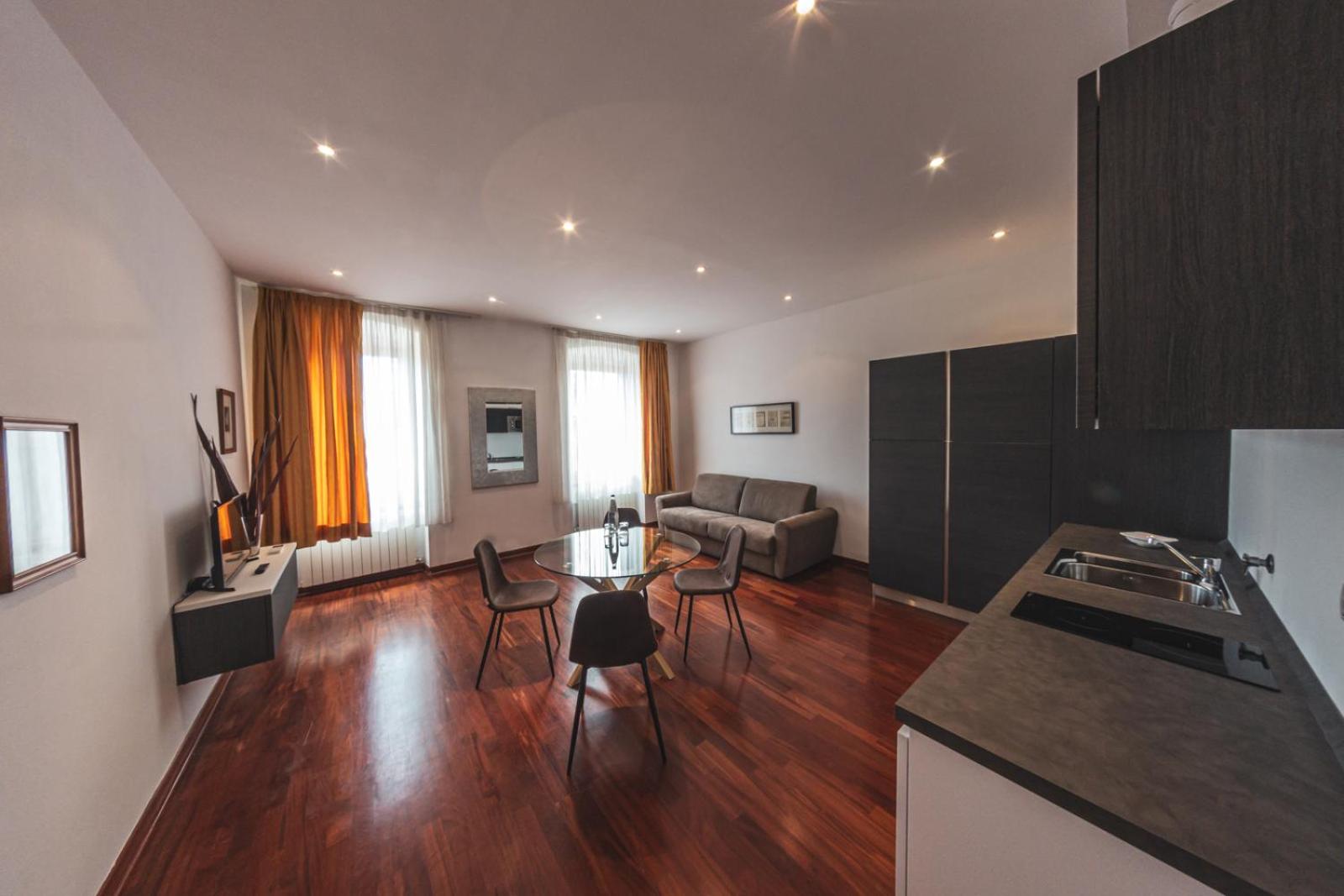 One-Bedroom Apartment - Photo 5