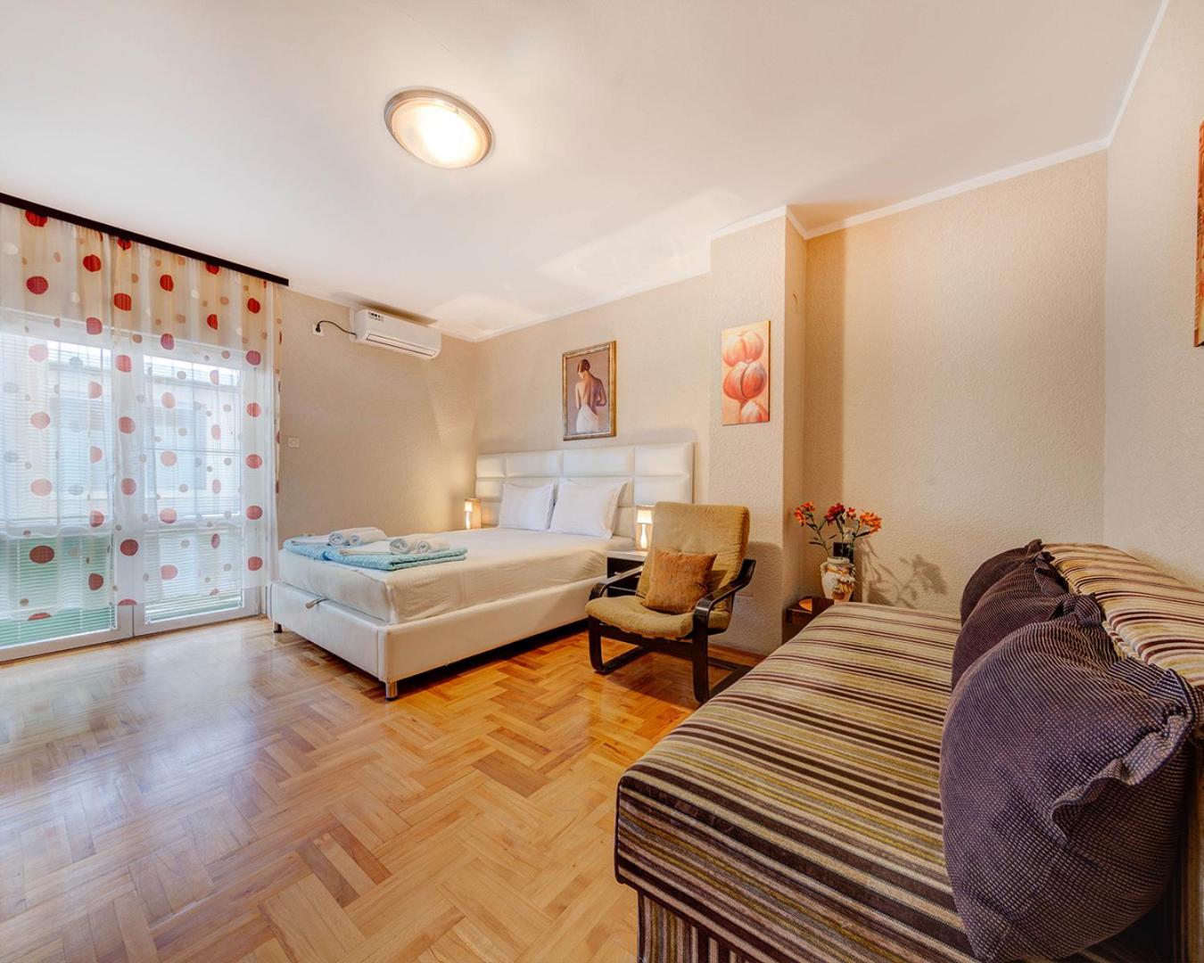 Standard Apartment