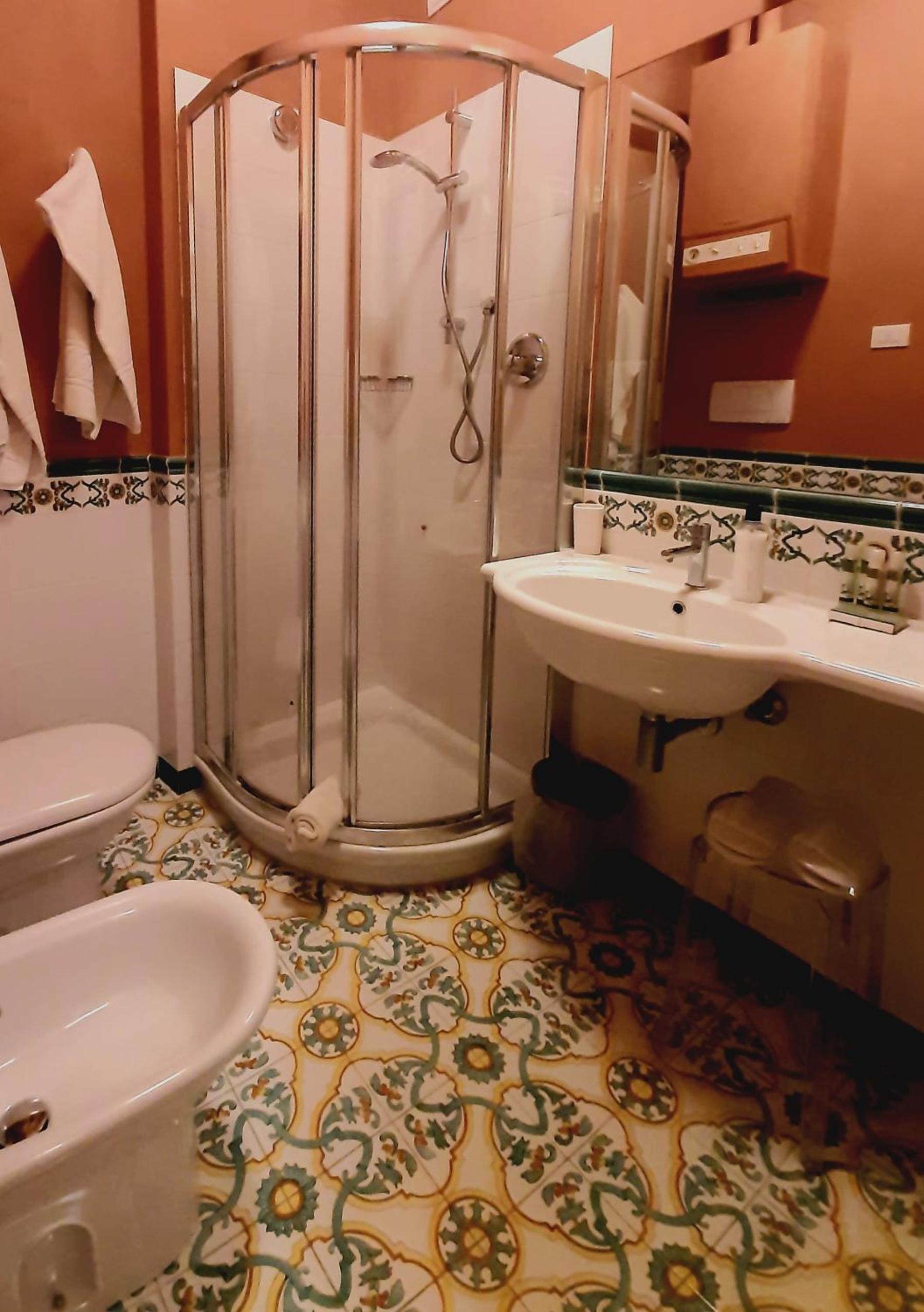 One-Bedroom Apartment (2 Adults) photo 2