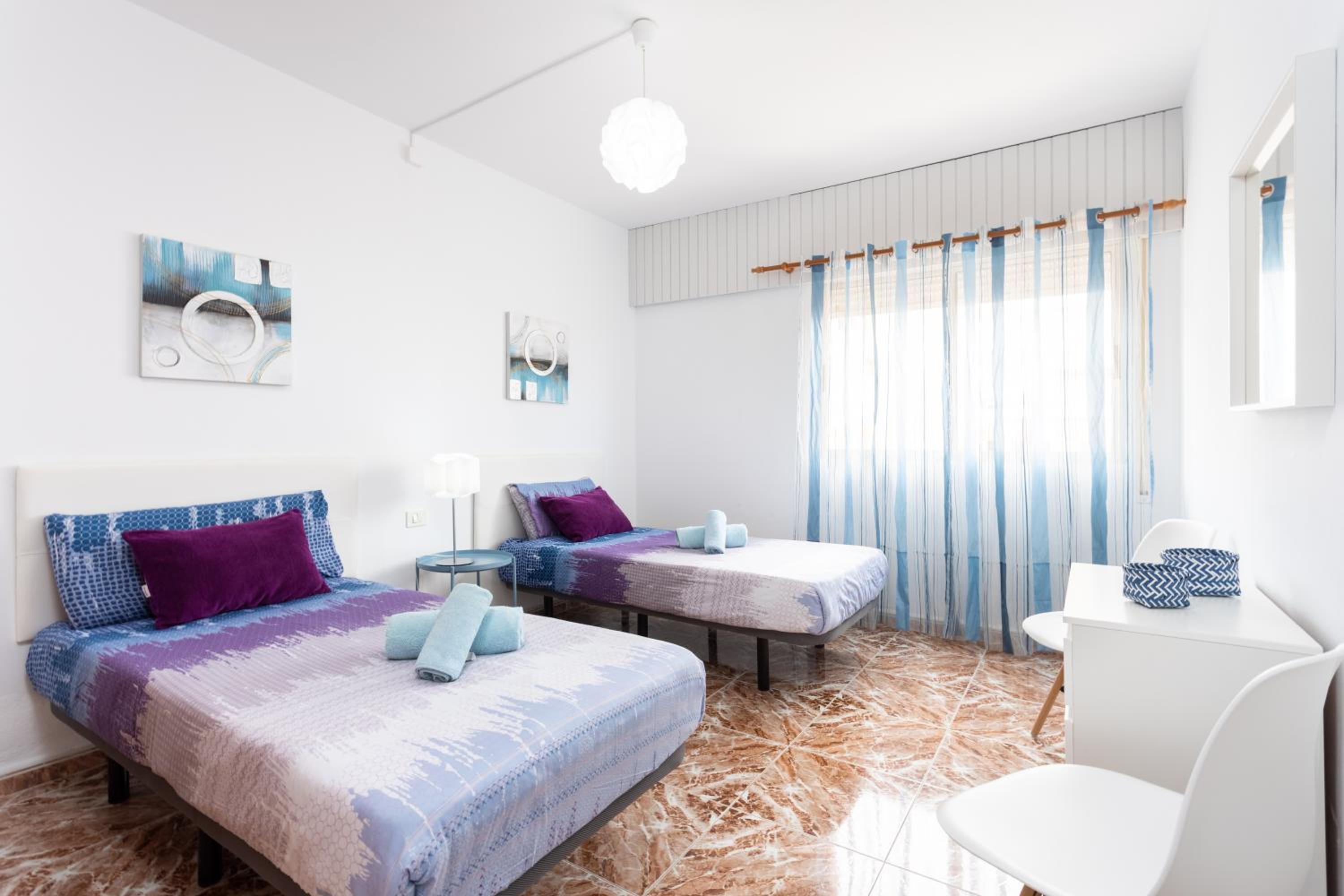 Casa de cuatro habitaciones