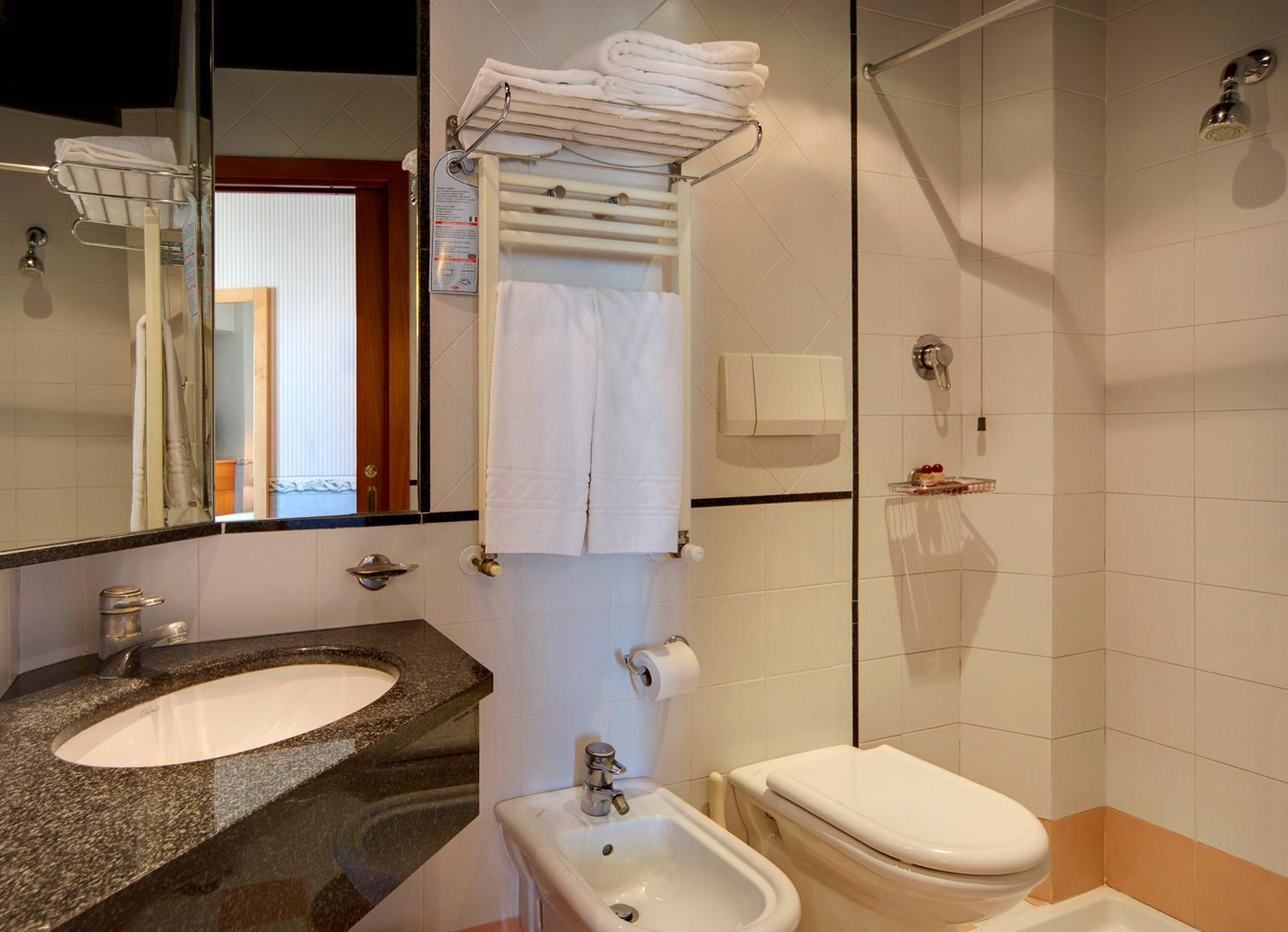 Triple Room - Photo 4