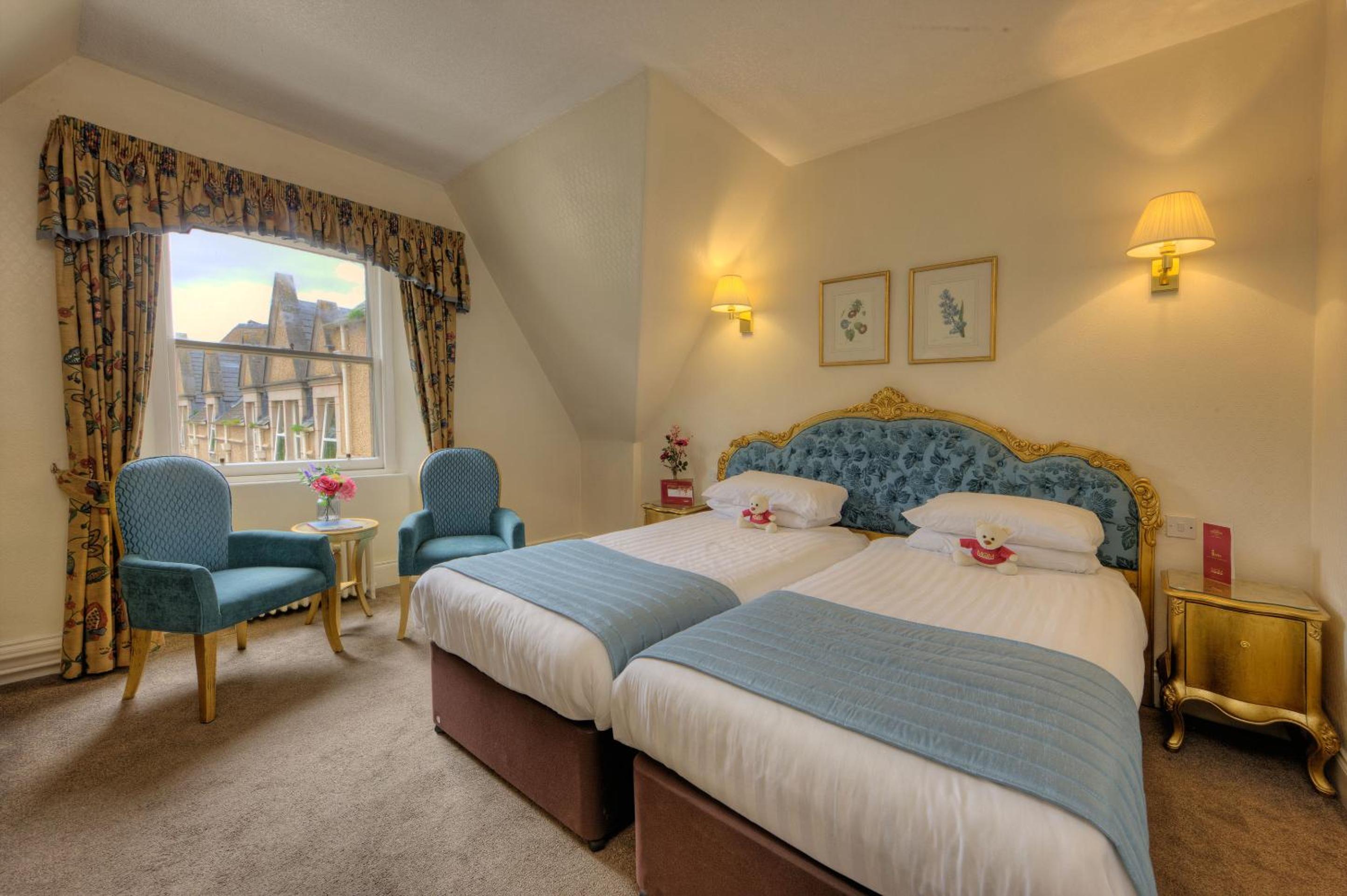Standard Twin Room with Garden View - Photo 3