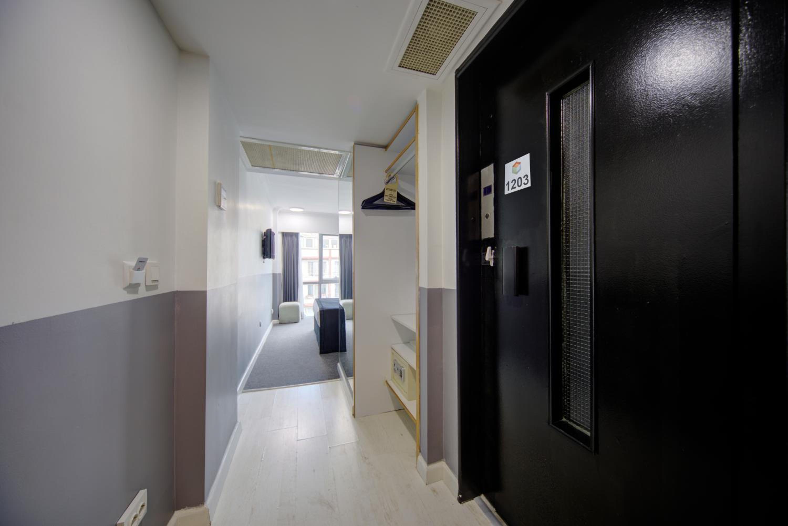 Standard Double Or Twin Room photo 3