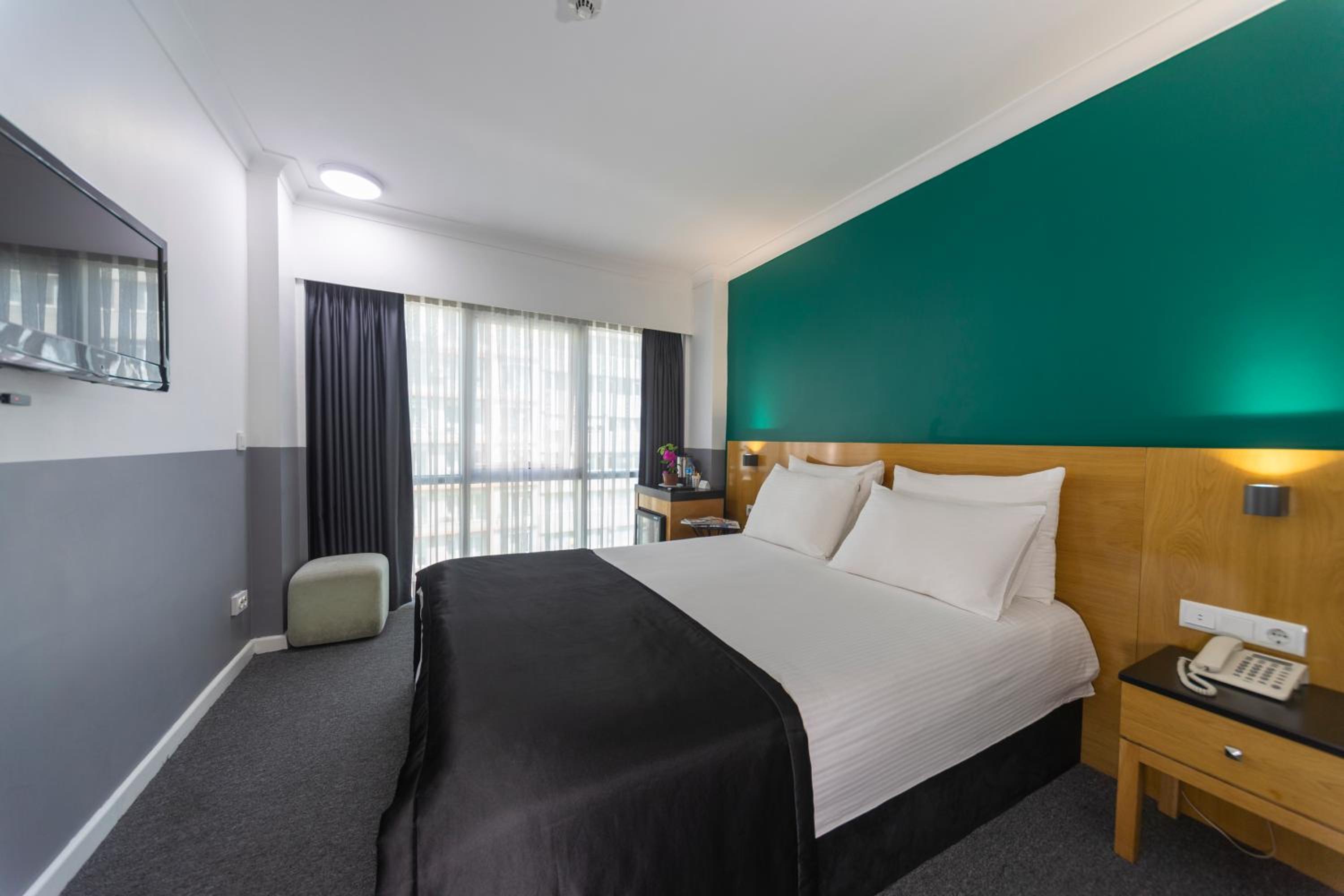 Deluxe Double Room photo 3