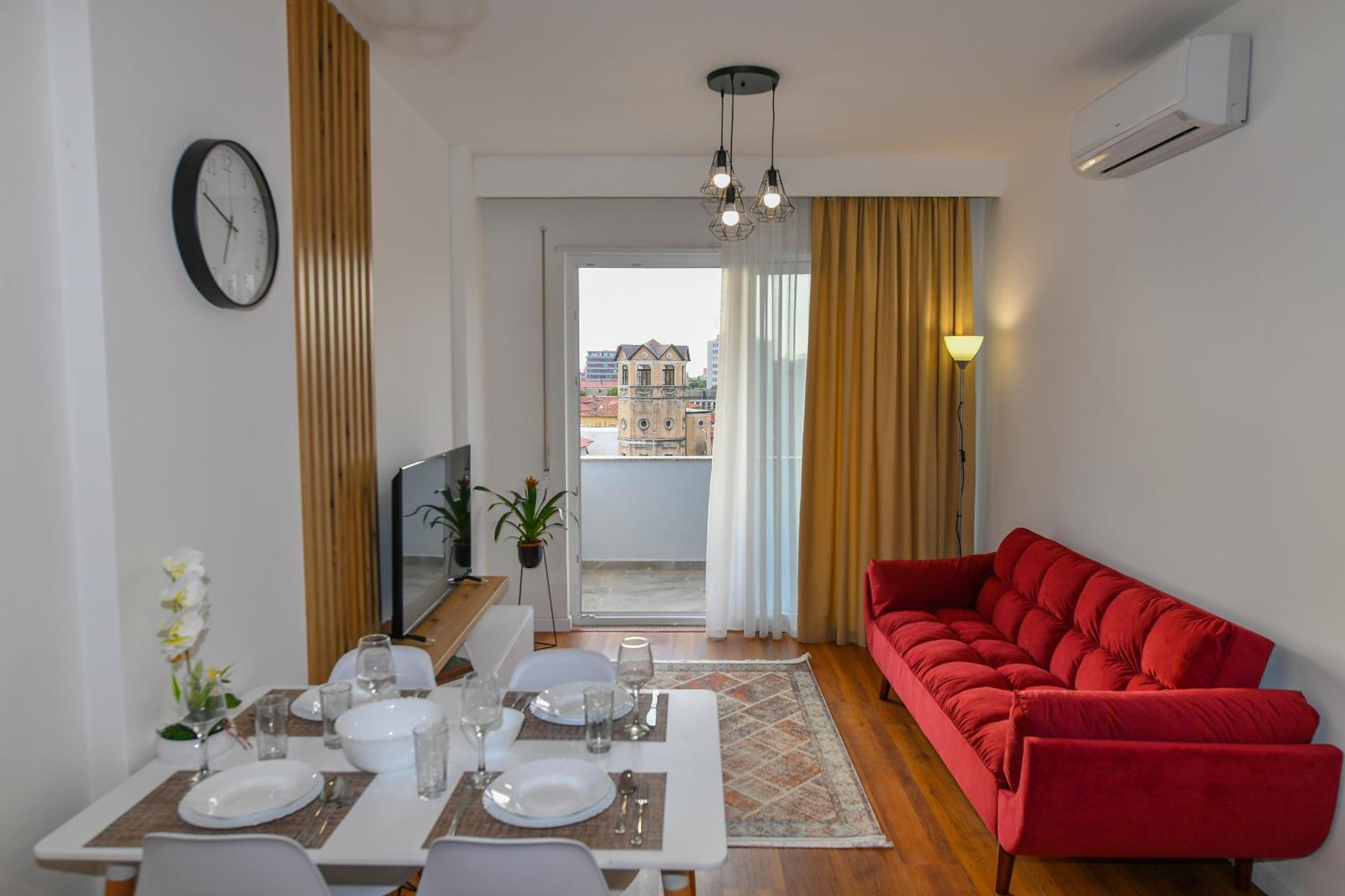 One-Bedroom Apartment