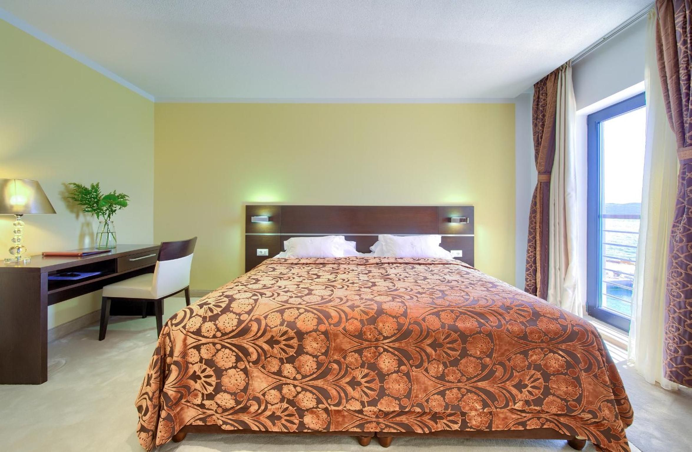 Premium Double Room with Sea View photo 2