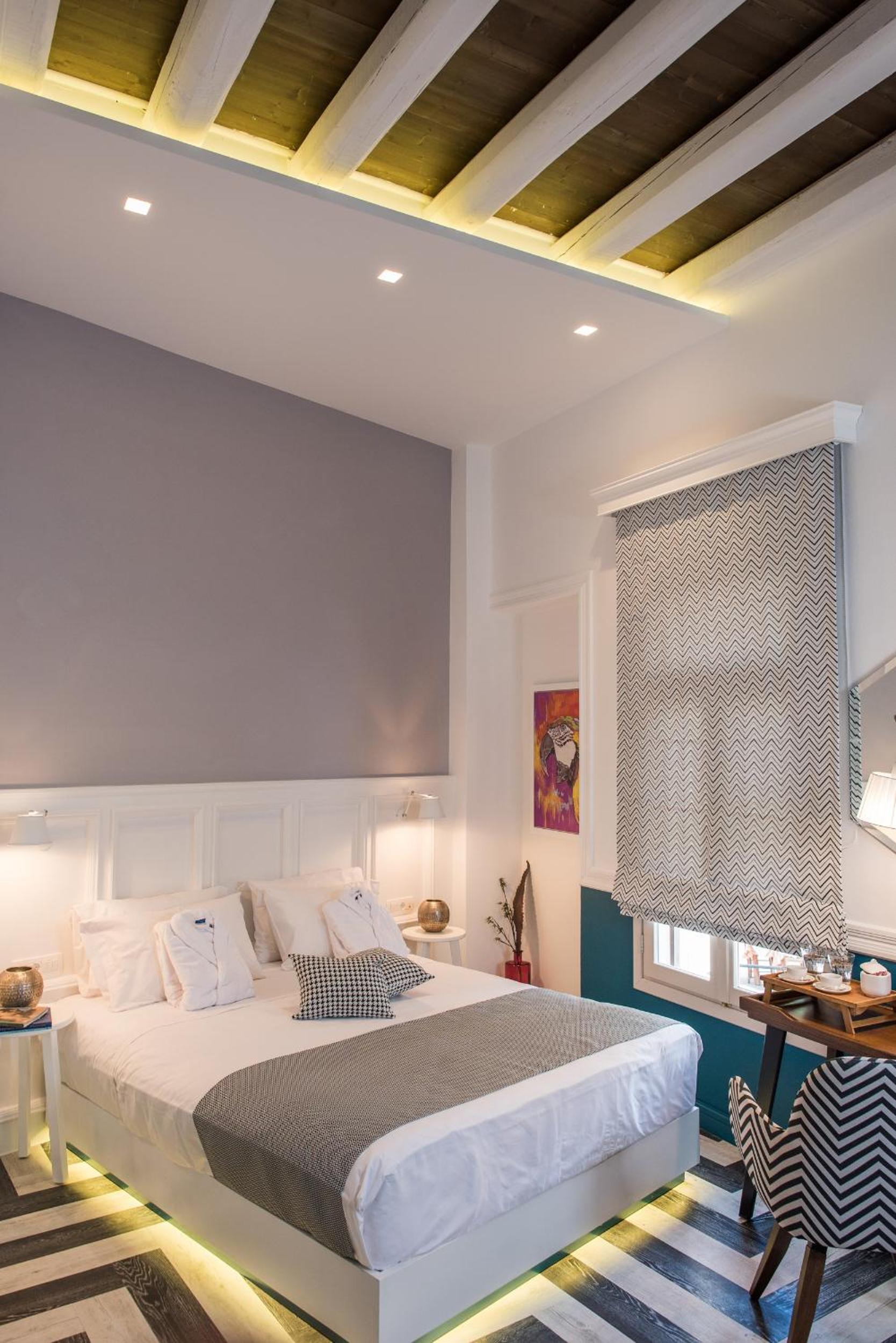 Two-Bedroom Suite with Balcony photo 1