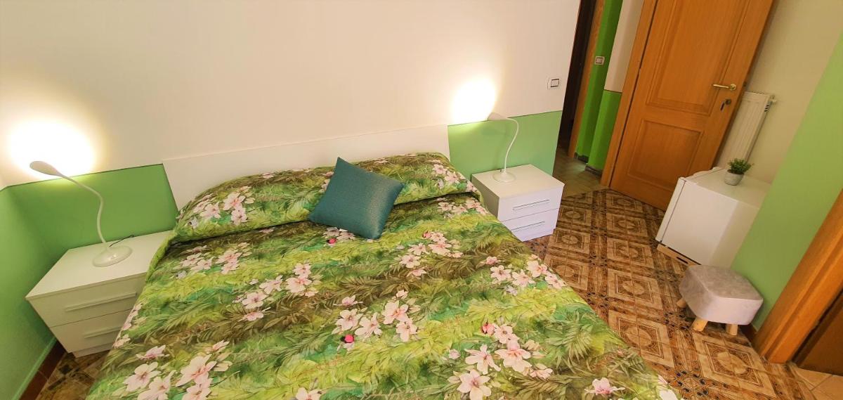 Double Room with Private Bathroom photo 1