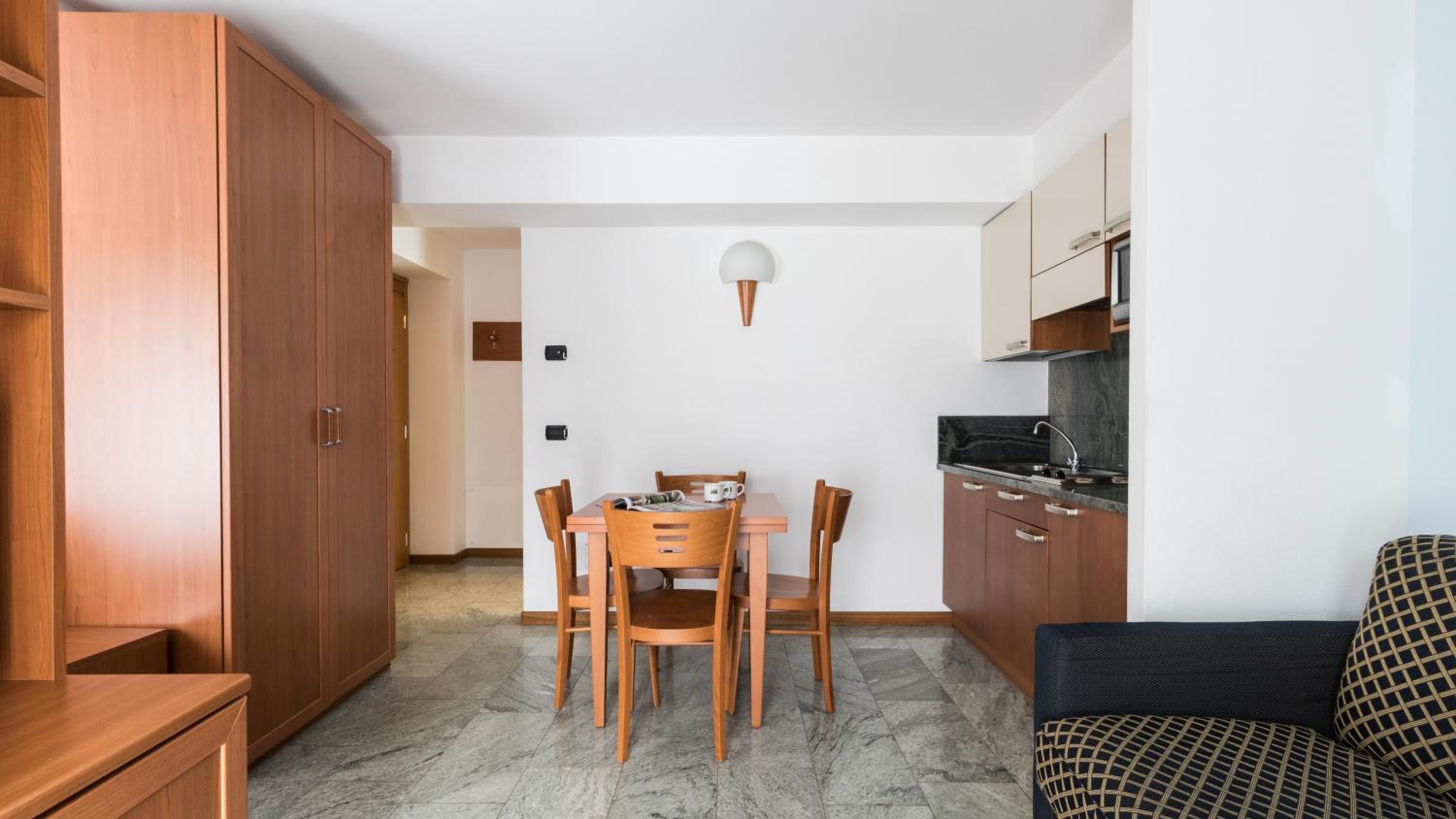 Studio Apartment photo 3