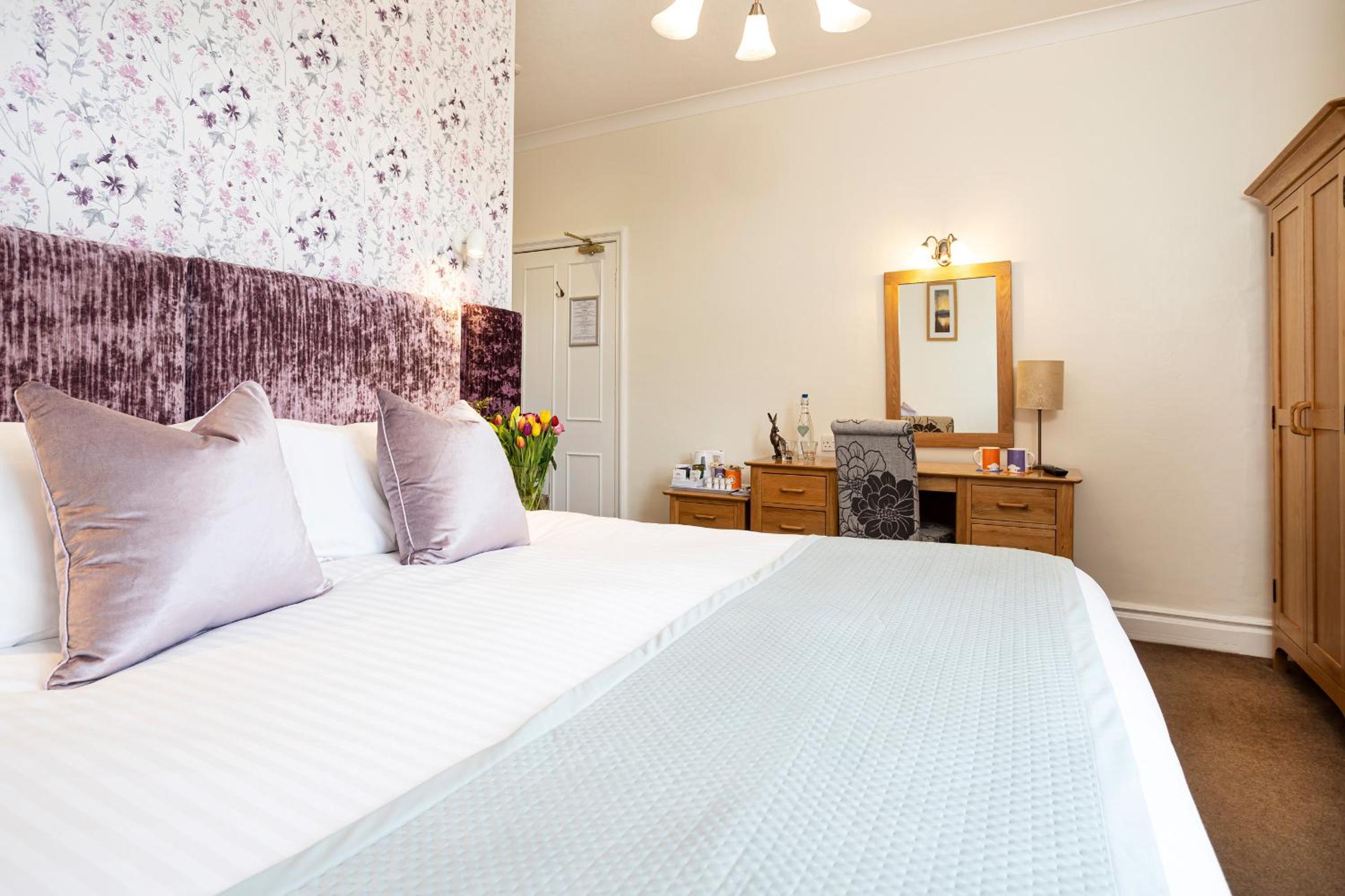 Deluxe King Room photo 2