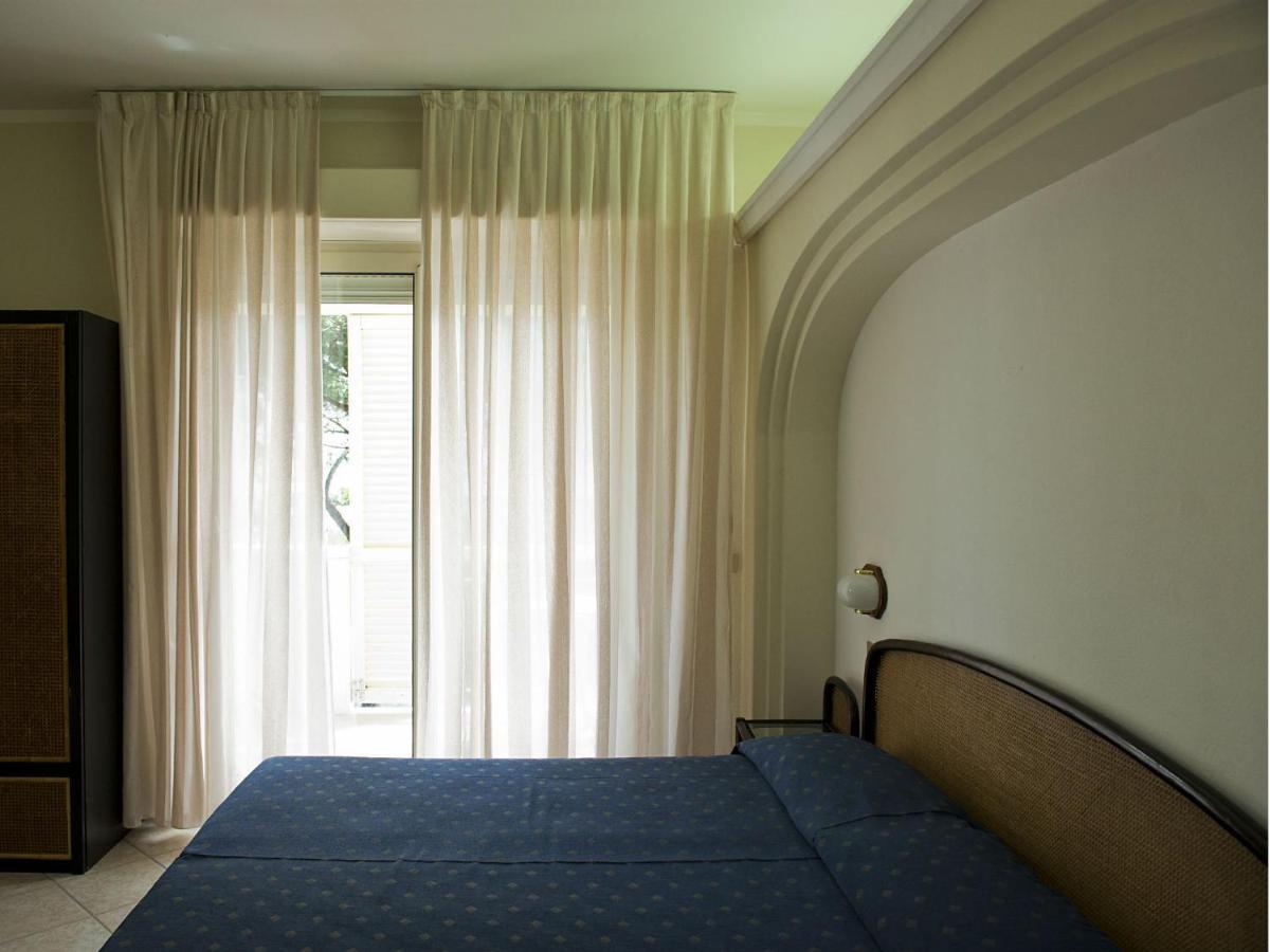 Standard Double or Twin Room photo 2
