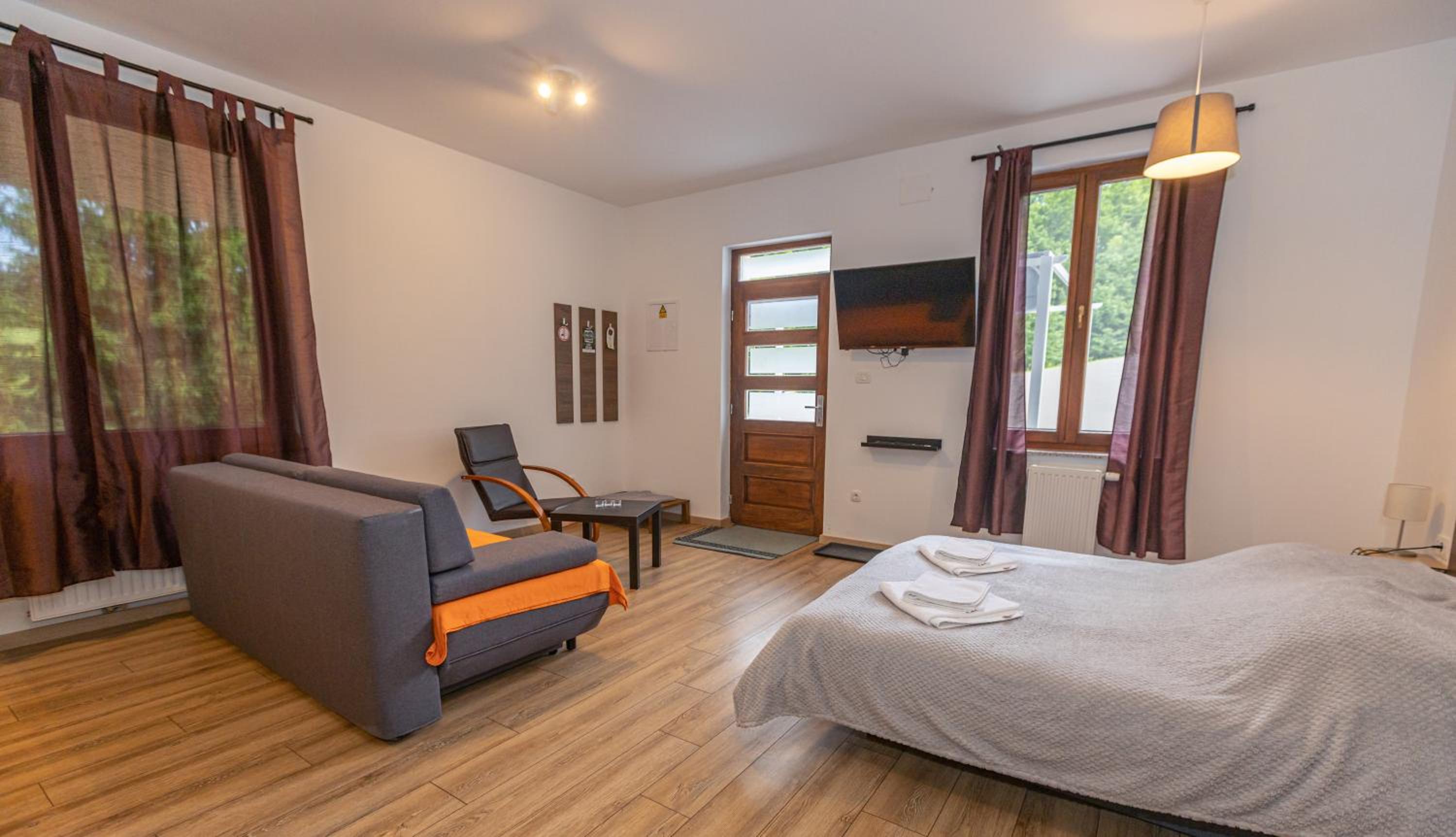 Deluxe Studio with Jacuzzi  photo 3