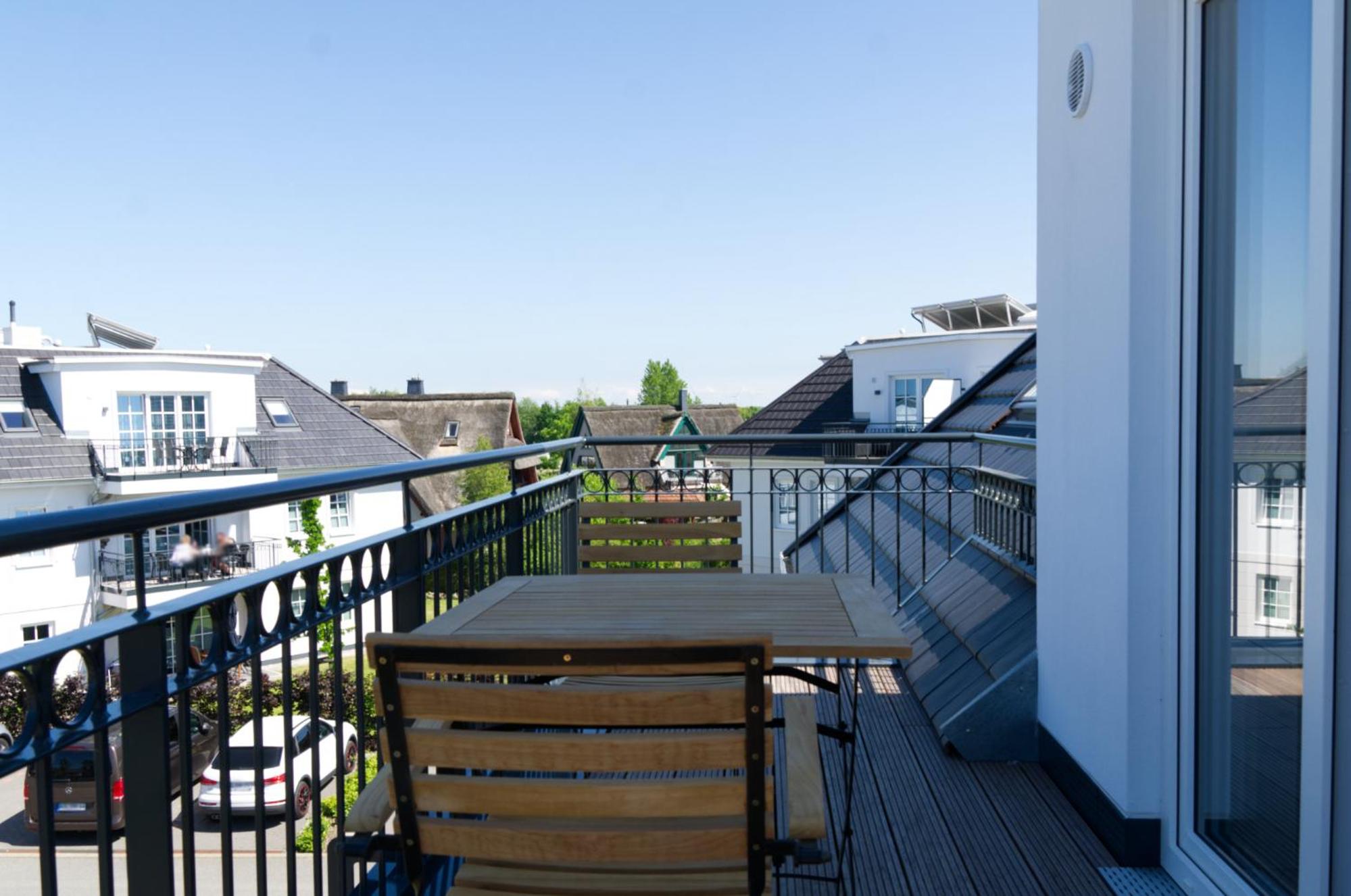 Apartment 3 photo 3
