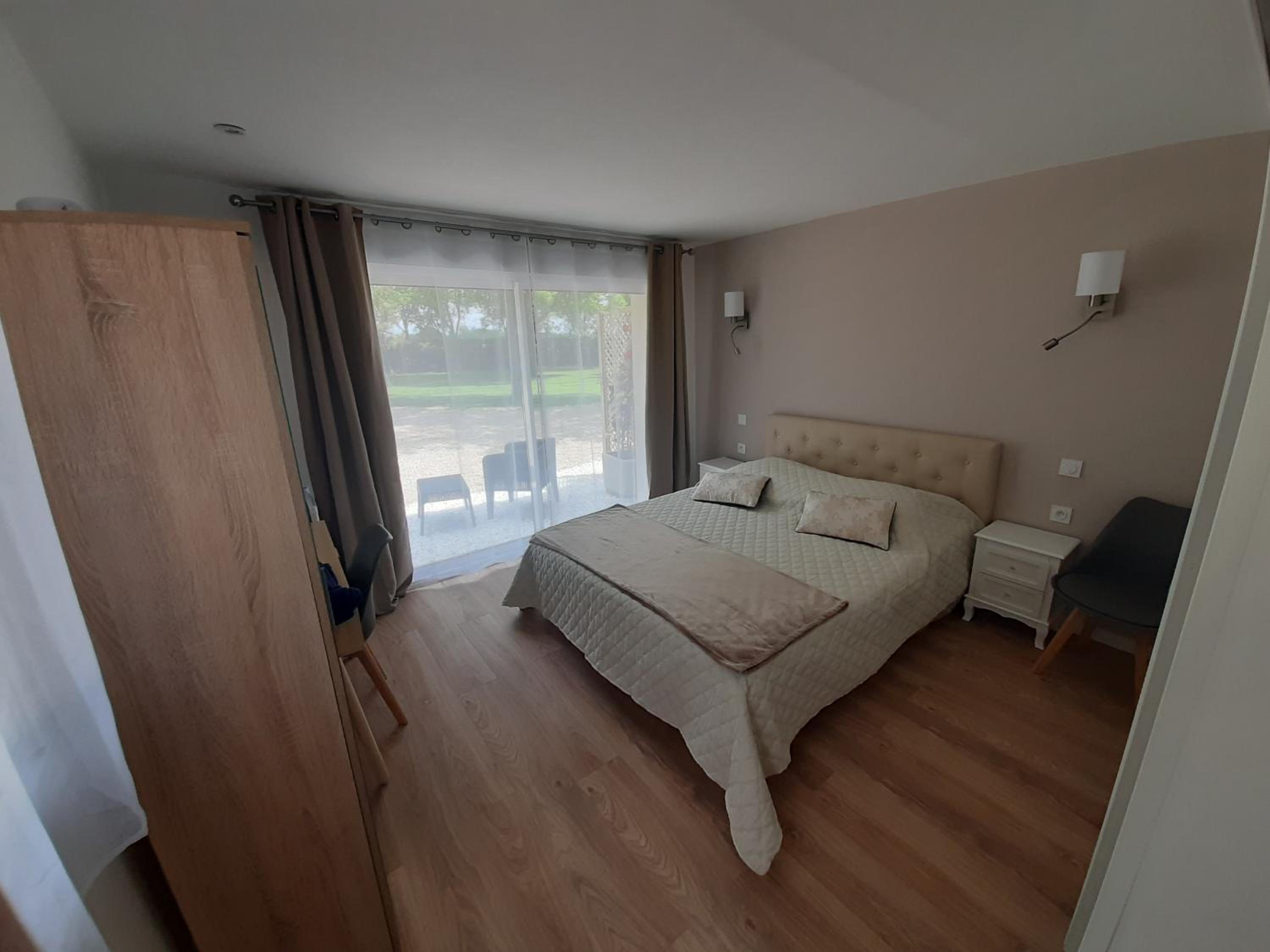 Double Room with Private Bathroom photo 2