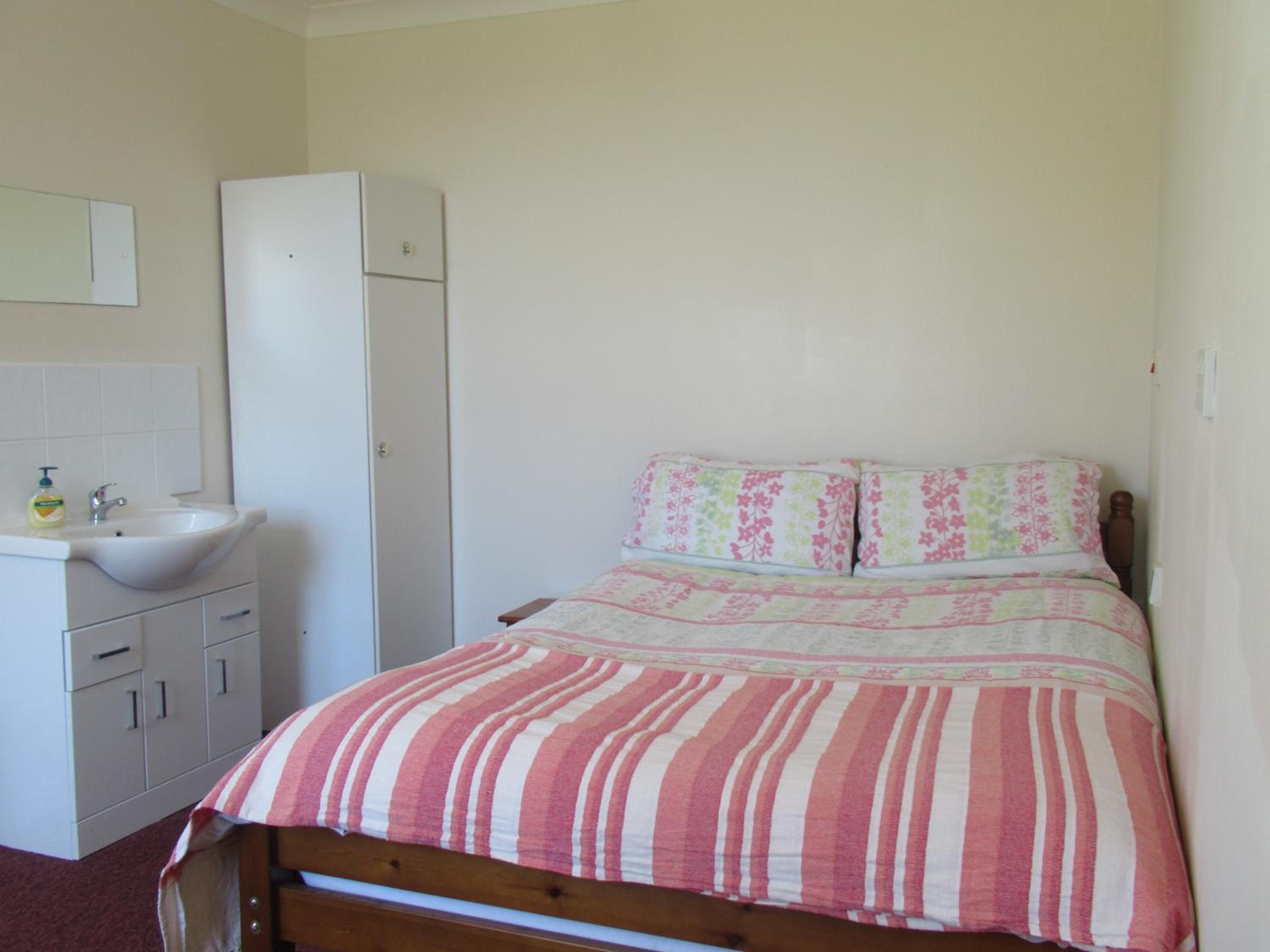 Single Room with Shared Bathroom