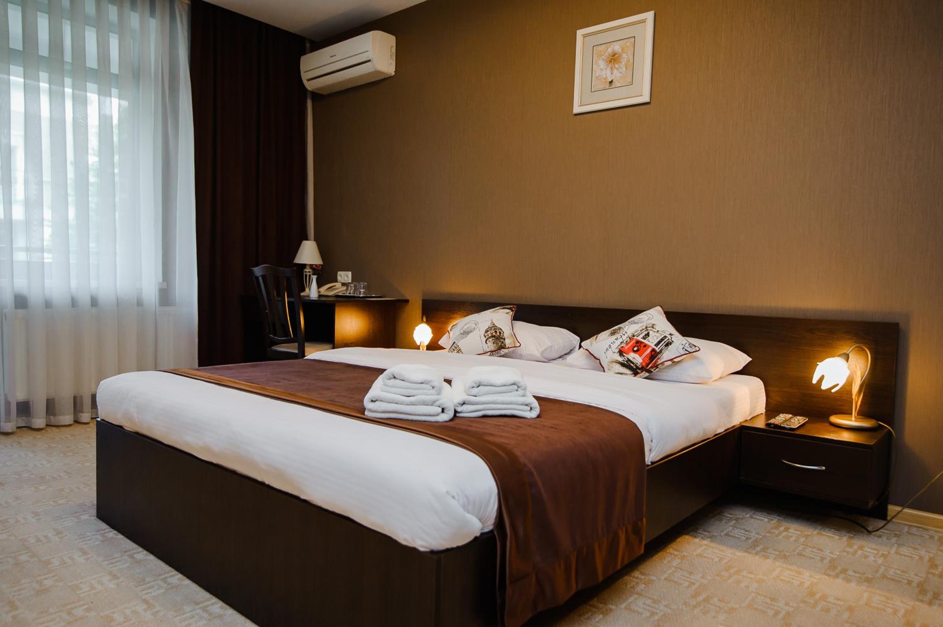 Deluxe Double Room with Balcony photo 1