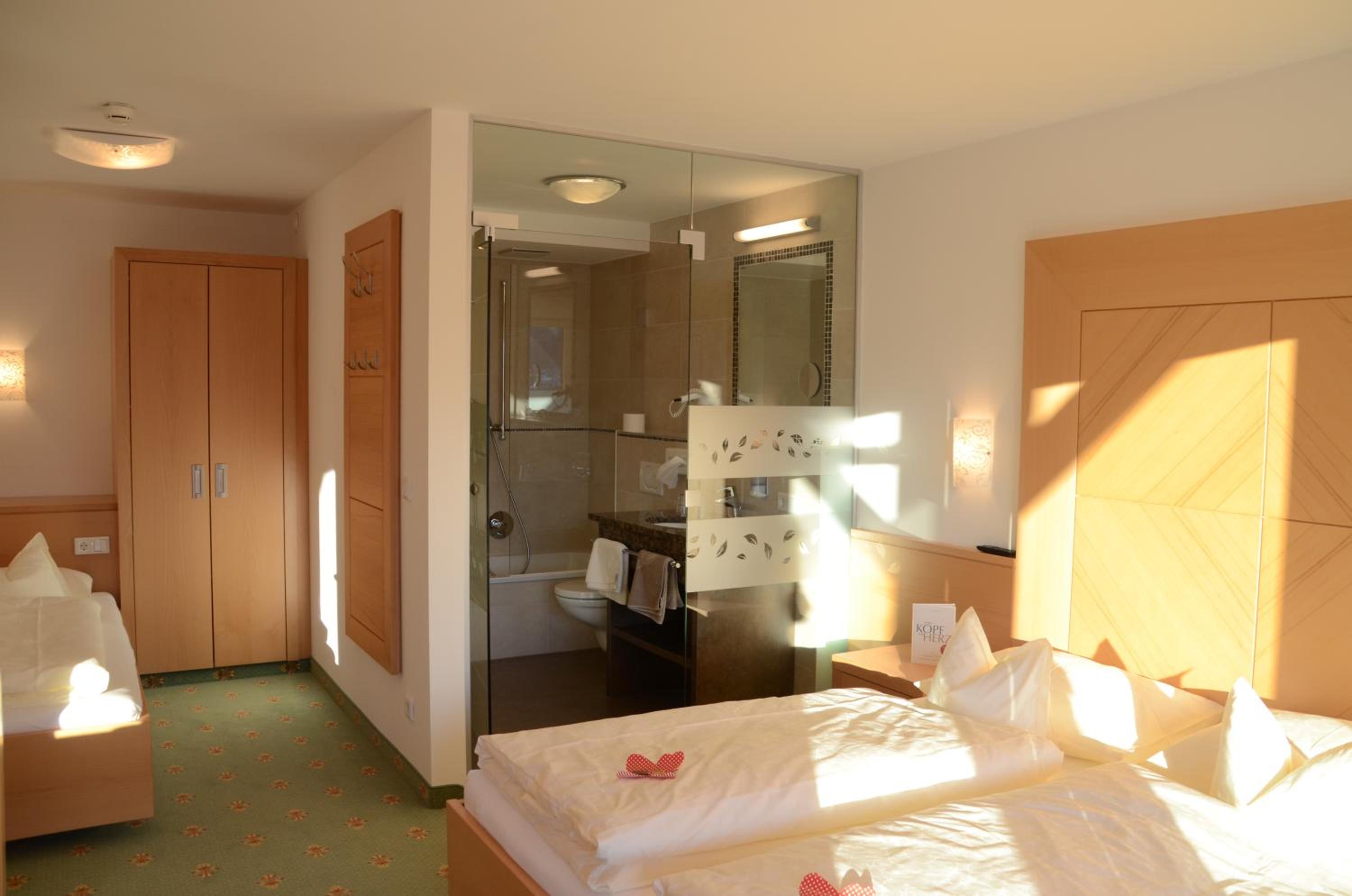One-Bedroom Apartment (3 Adults)