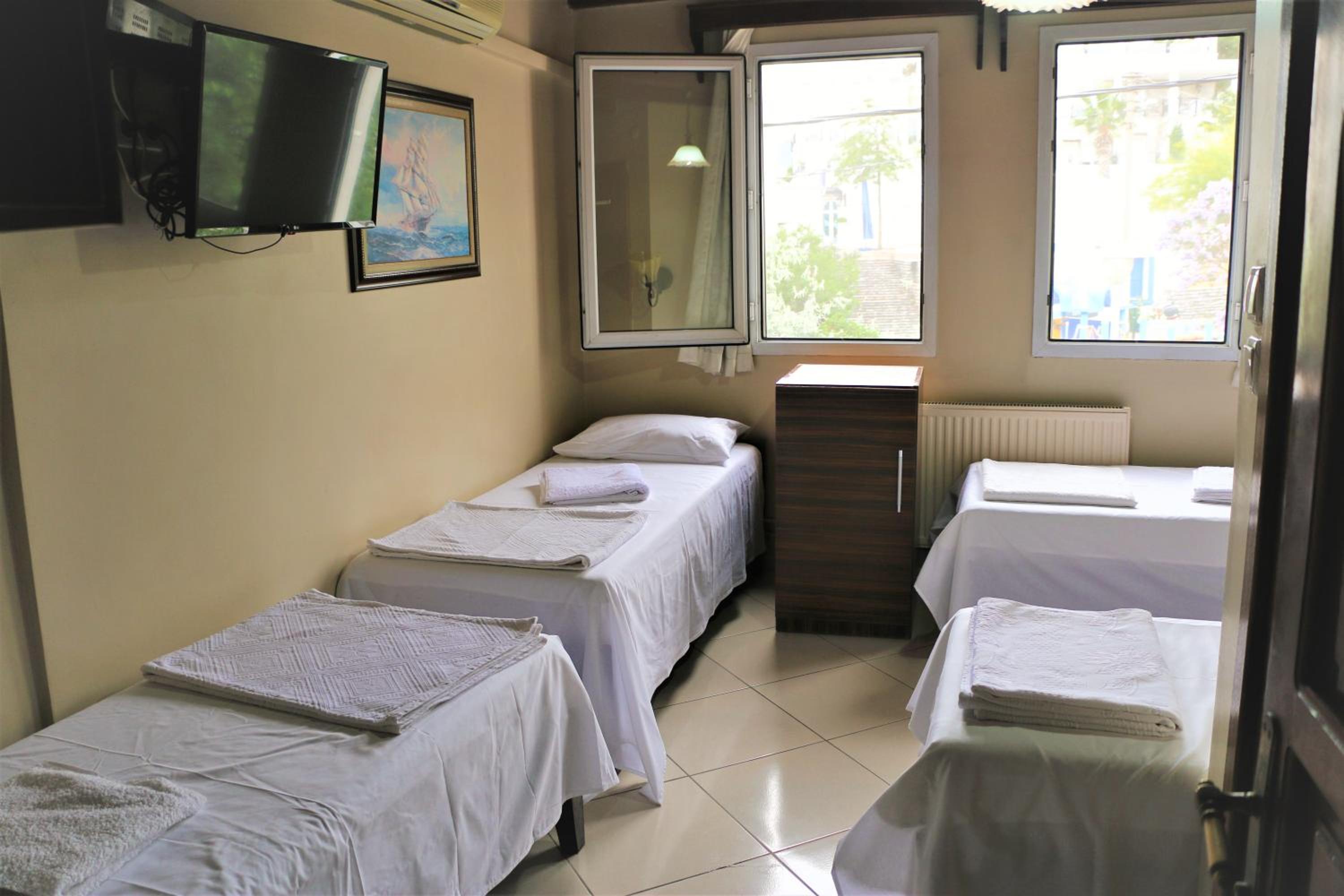 Quadruple Room photo 2