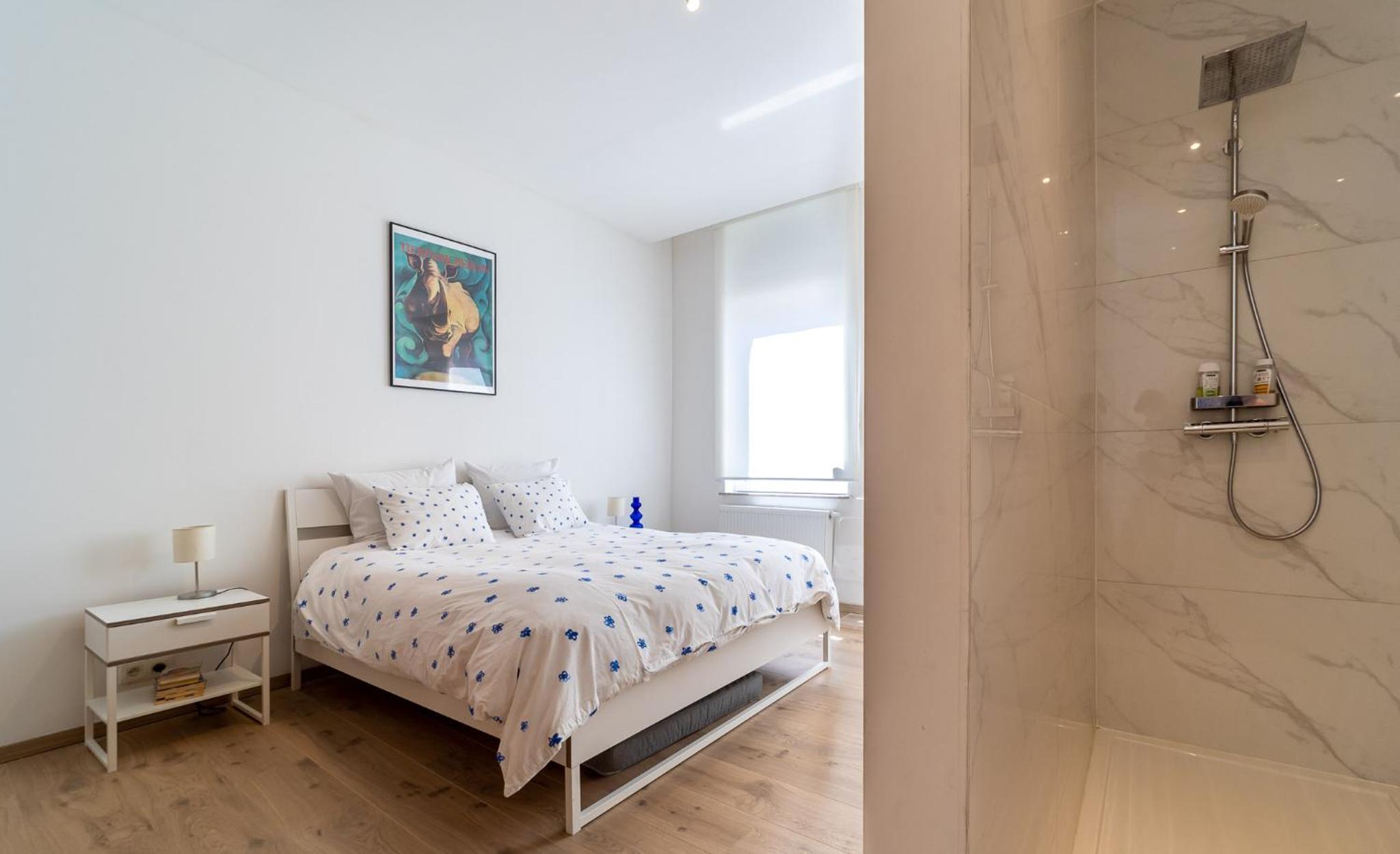 Apartment with Terrace - Photo 30